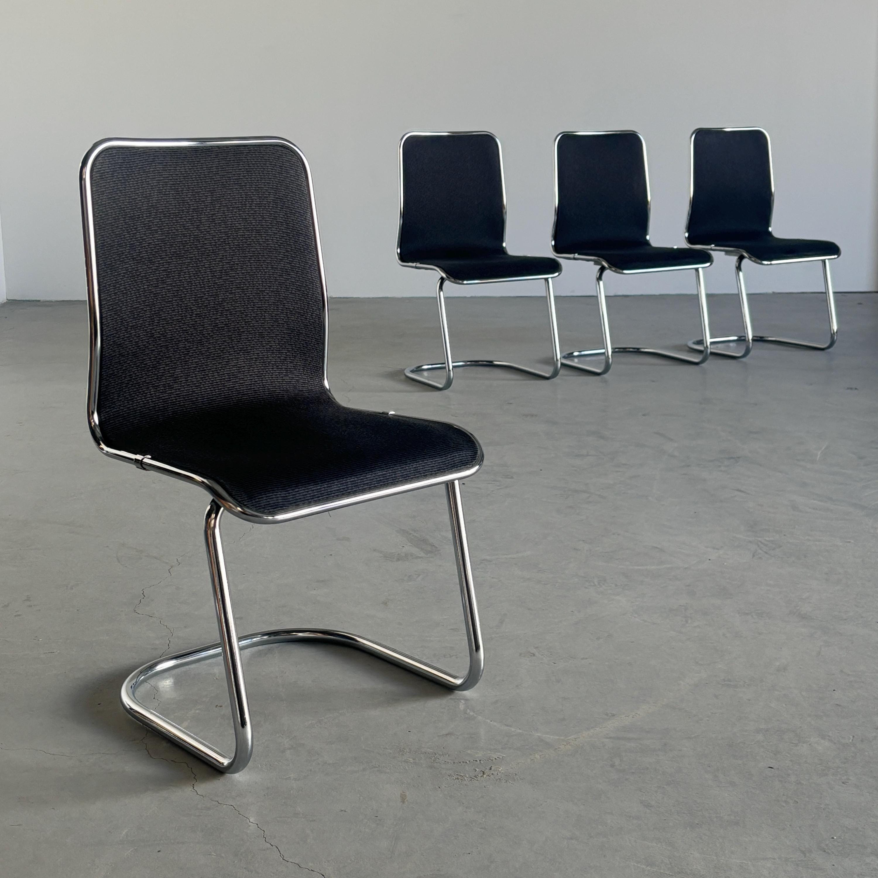 ‘Taro’ Cantilever Dining Chairs by Tacke Sitzmobel