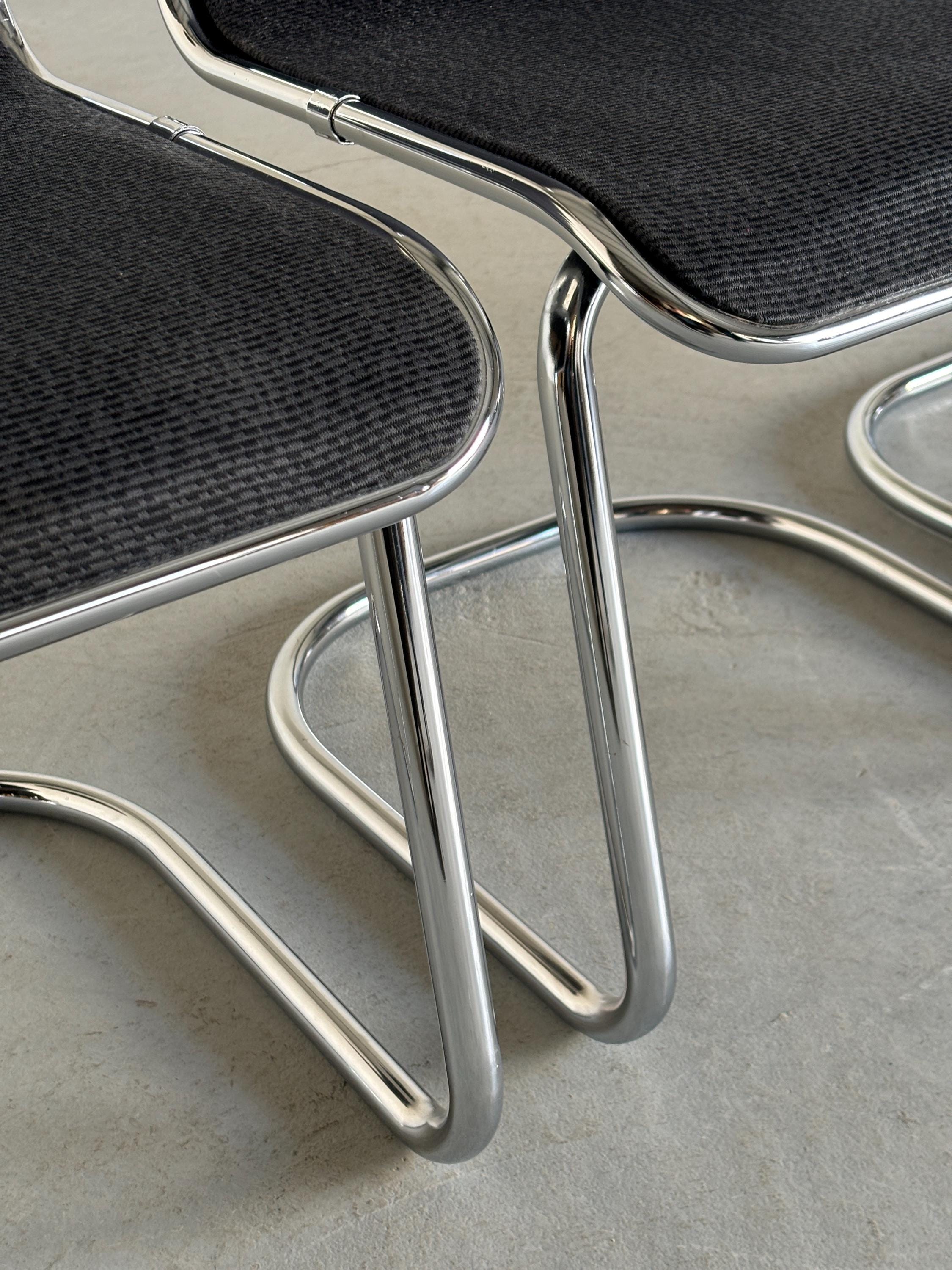 ‘Taro’ Cantilever Dining Chairs by Tacke Sitzmobel