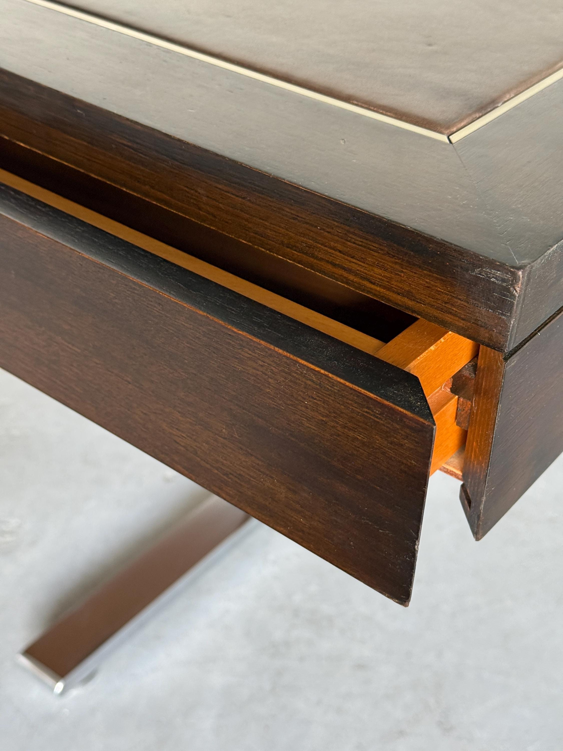 Walter Knoll Executive Desk