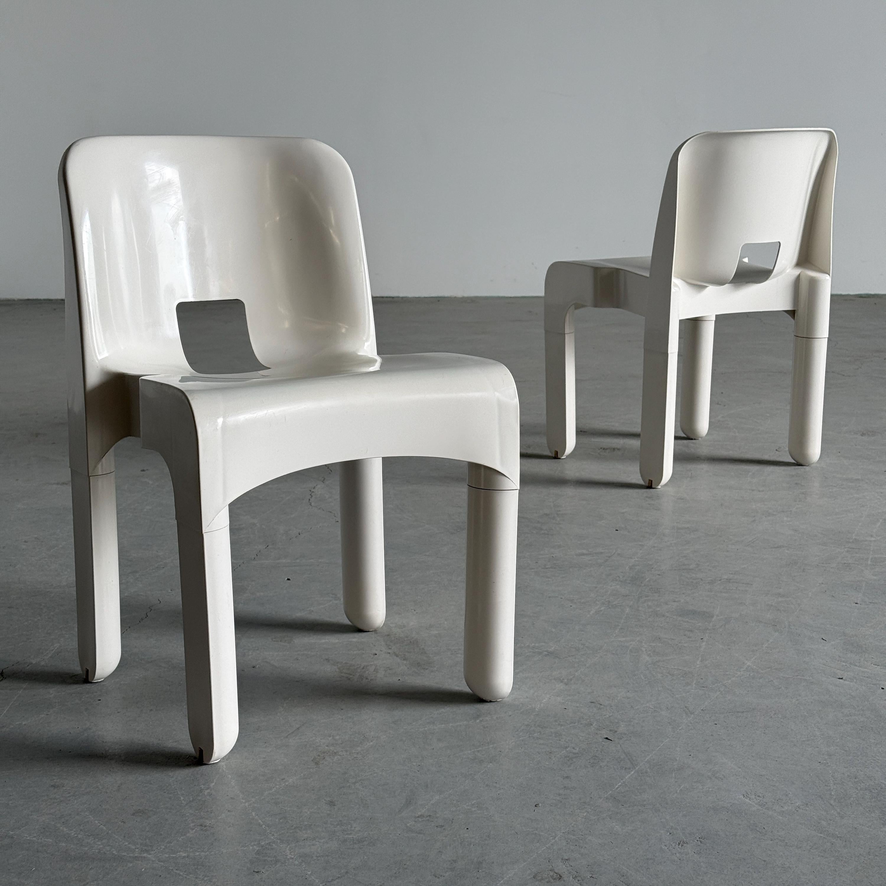 Joe Colombo ‘Universale’ Chairs for Kartell