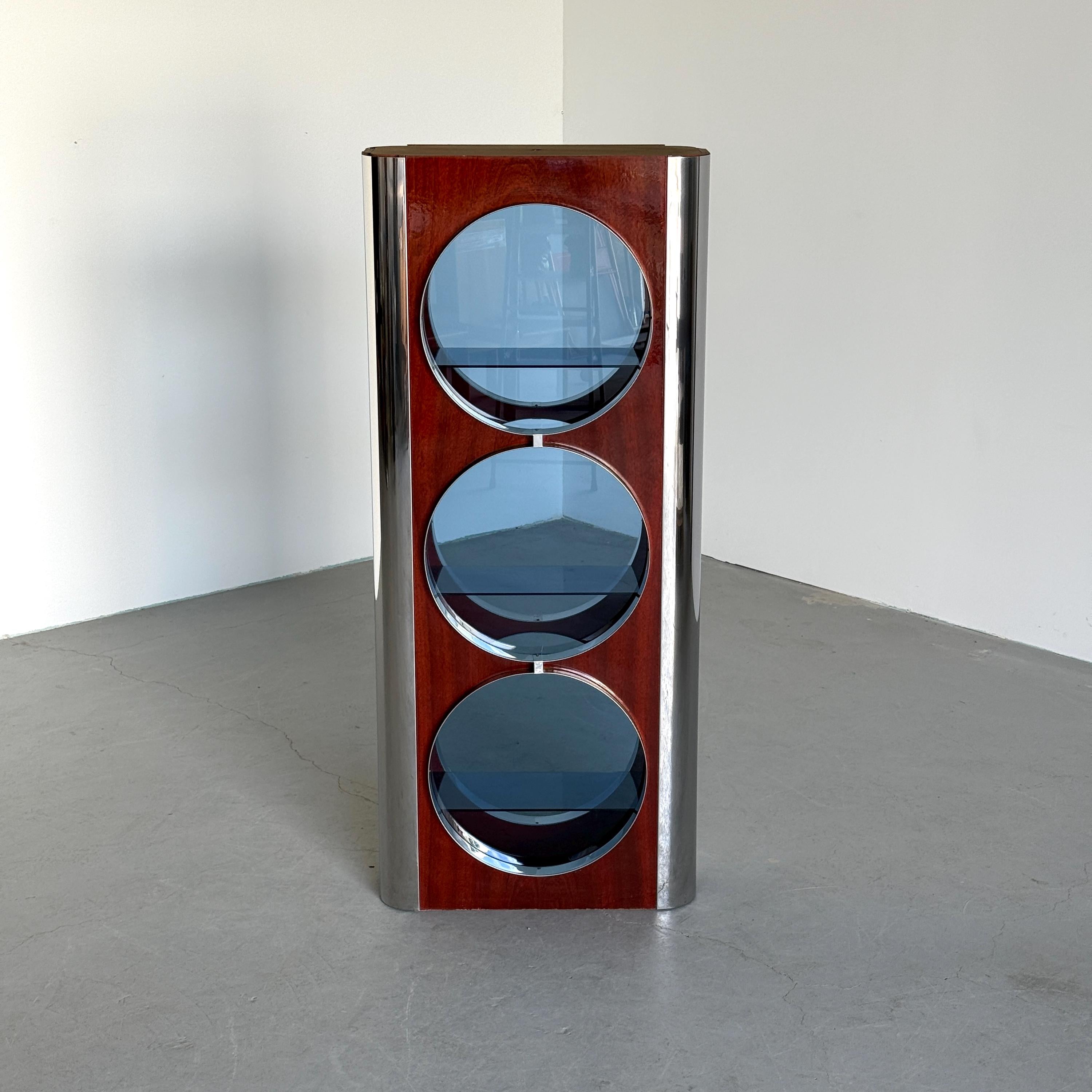 Mid-Century Showcase Bar Attributed to Willy Rizzo