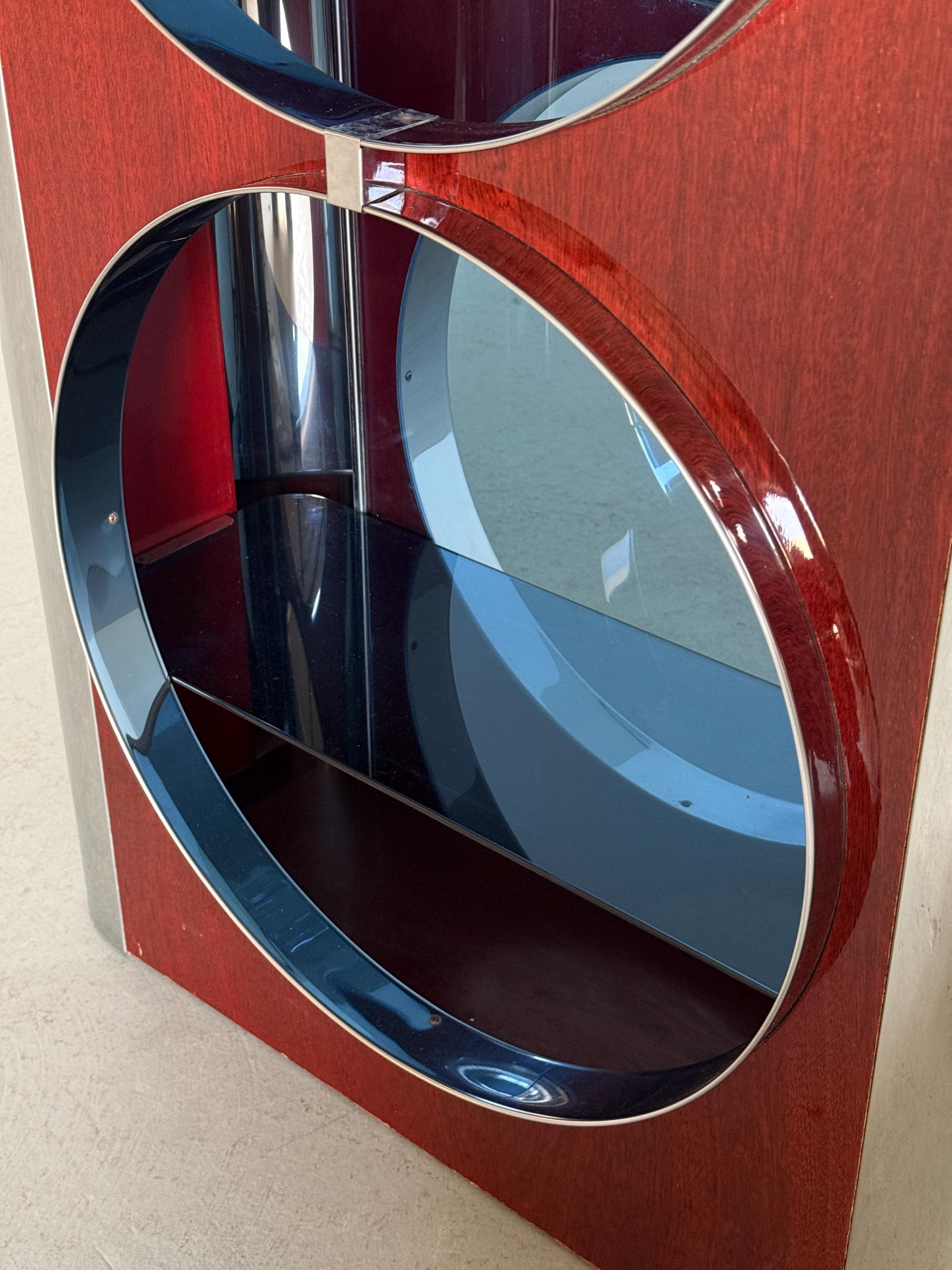 Mid-Century Showcase Bar Attributed to Willy Rizzo