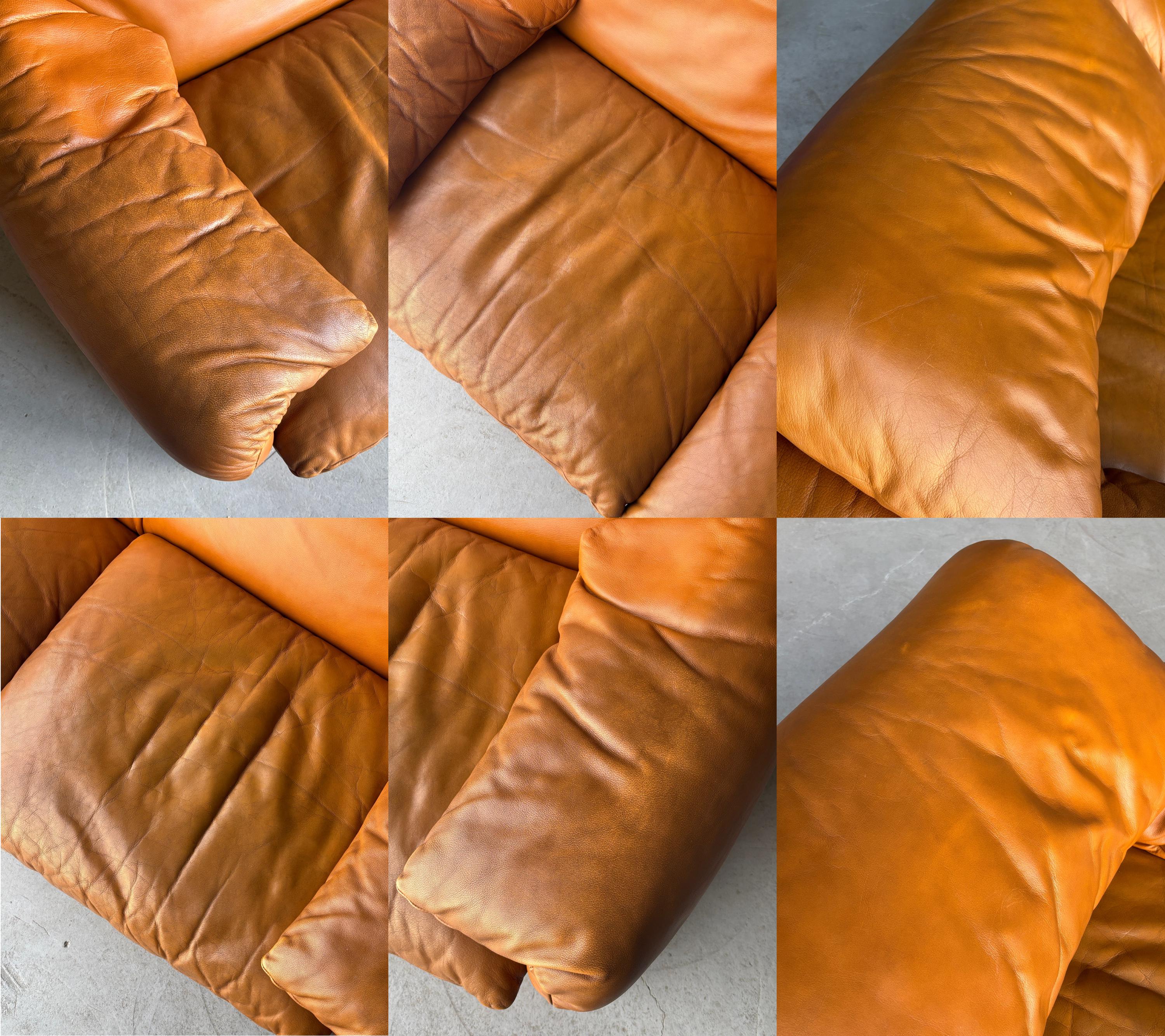 'Maralunga' Two-seater Sofa by Vico Magistretti for Cassina