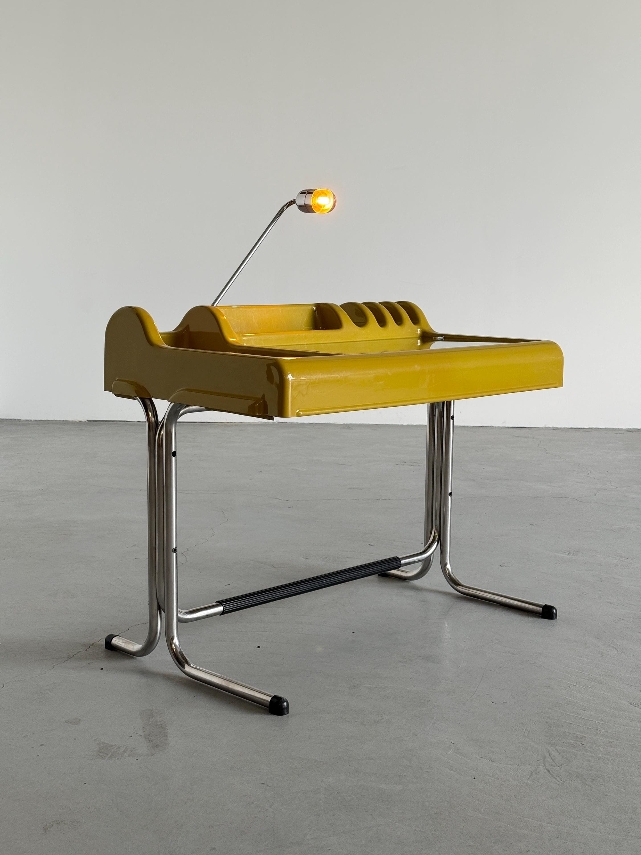 Molteni ‘Orix’ Multi-Purpose Desk