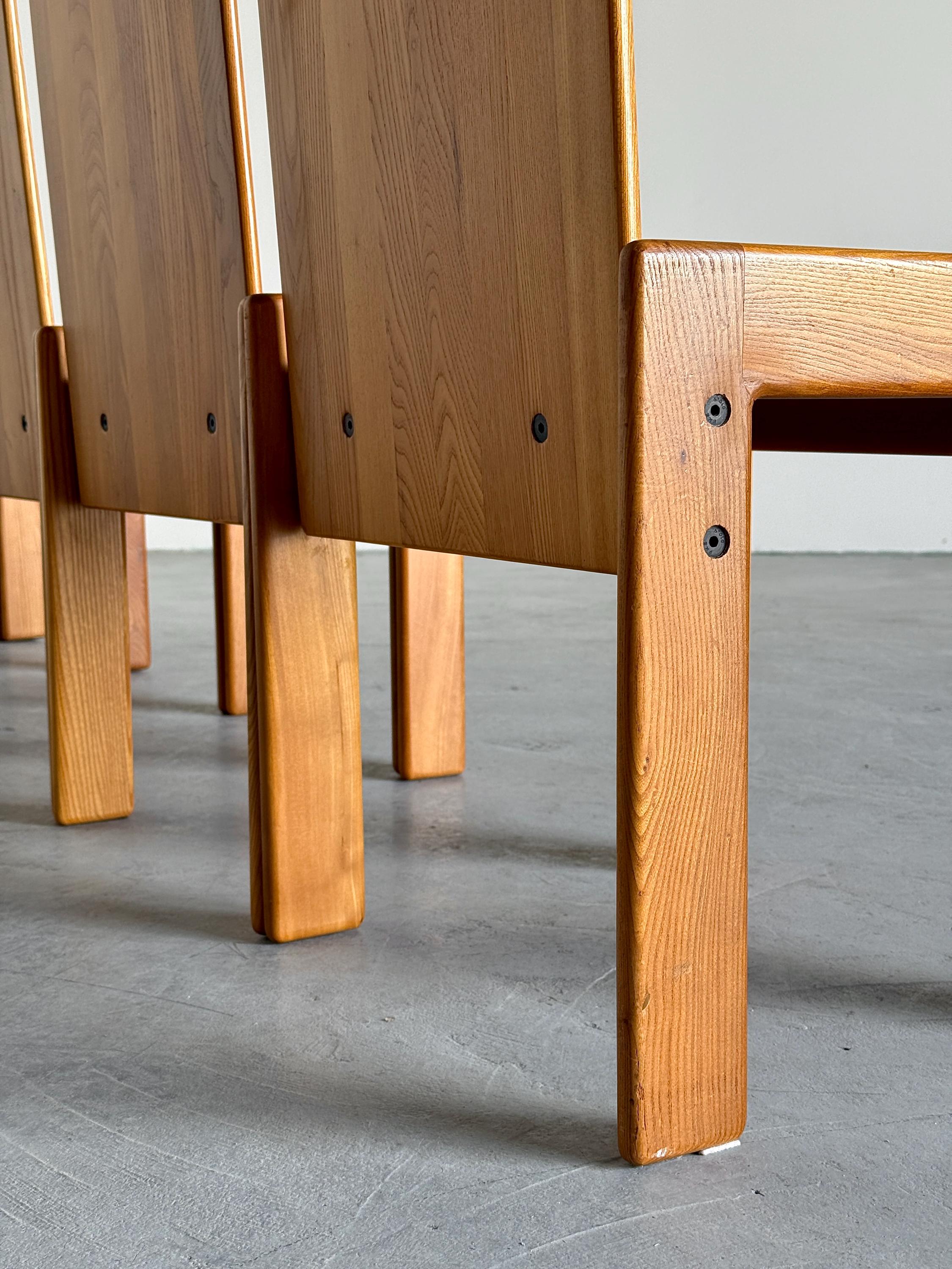 Elegant Dining Chairs in Elm and Leather