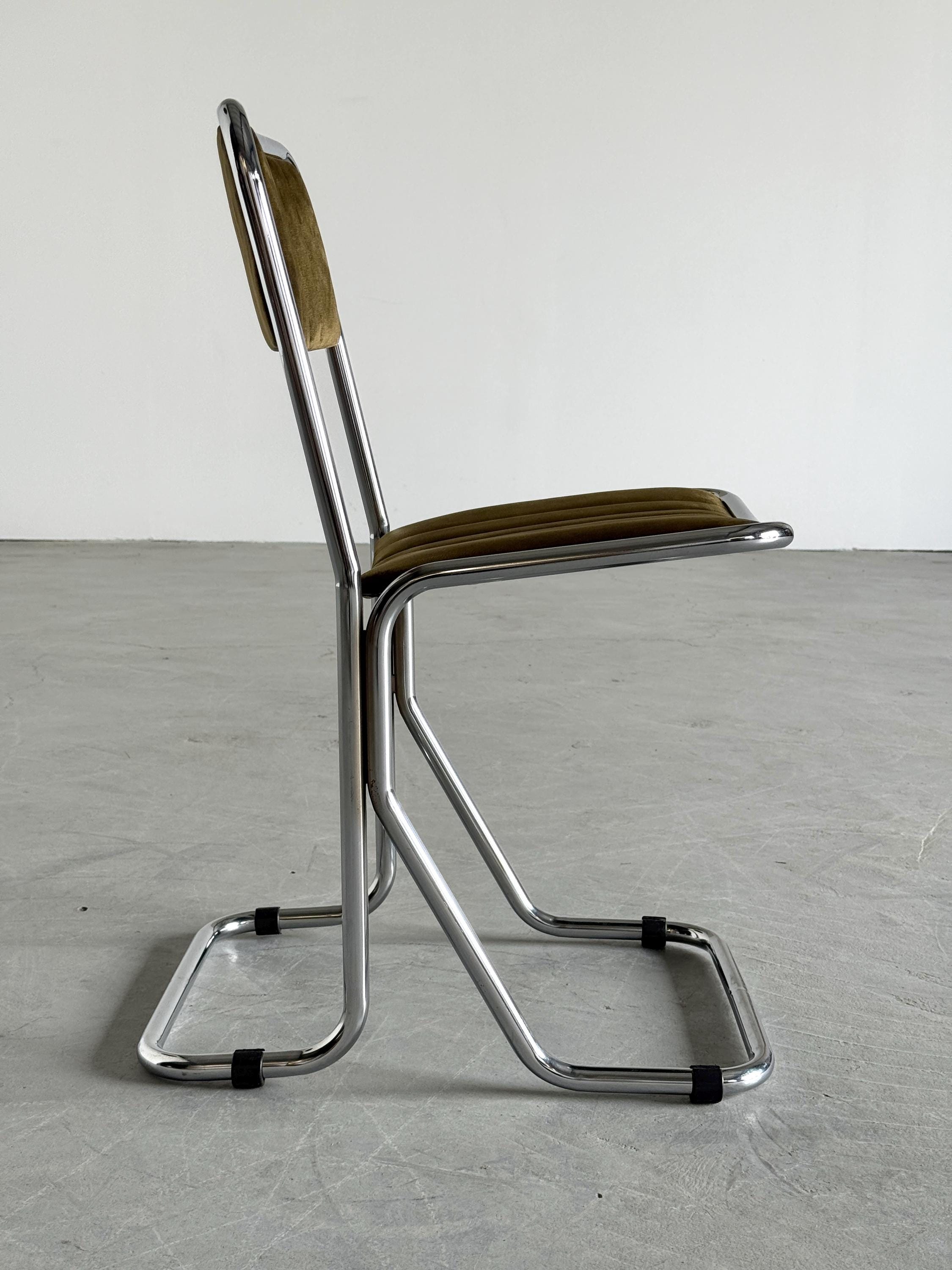 Cantilever Chair in Dark Green Velvet Upholstery
