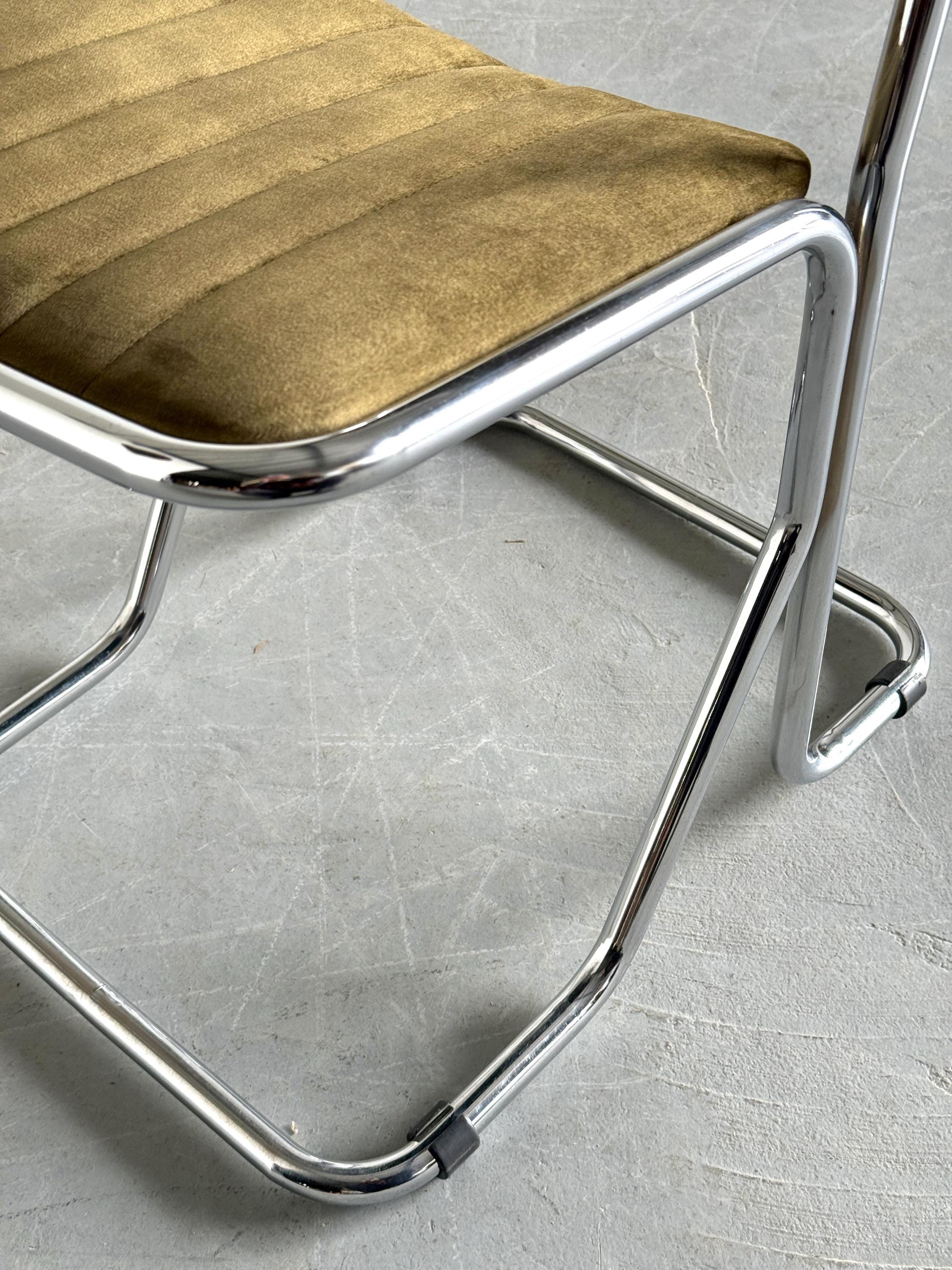 Cantilever Chair in Dark Green Velvet Upholstery