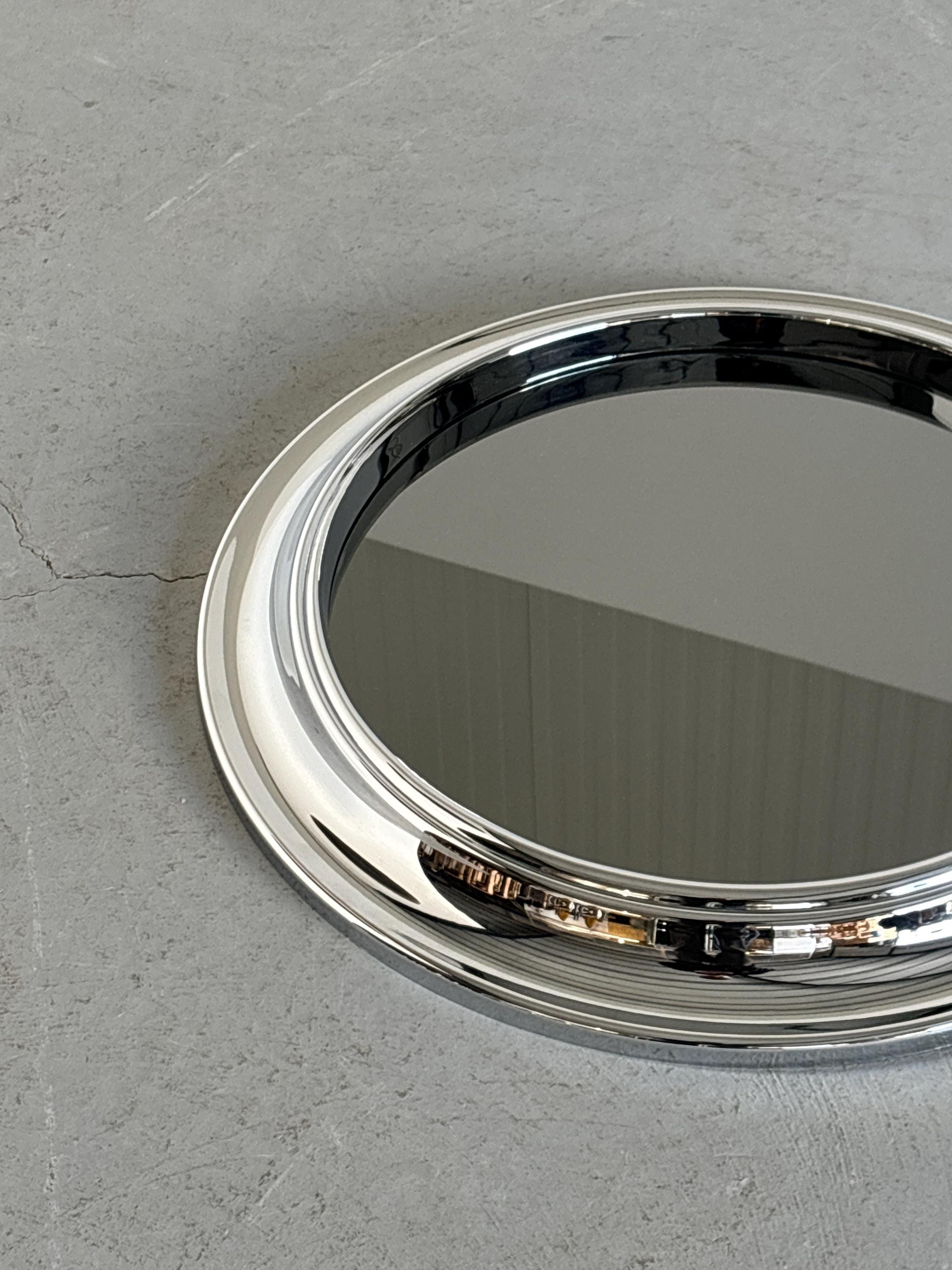 Wall-Mounted Circular Mirror in Chromed Steel