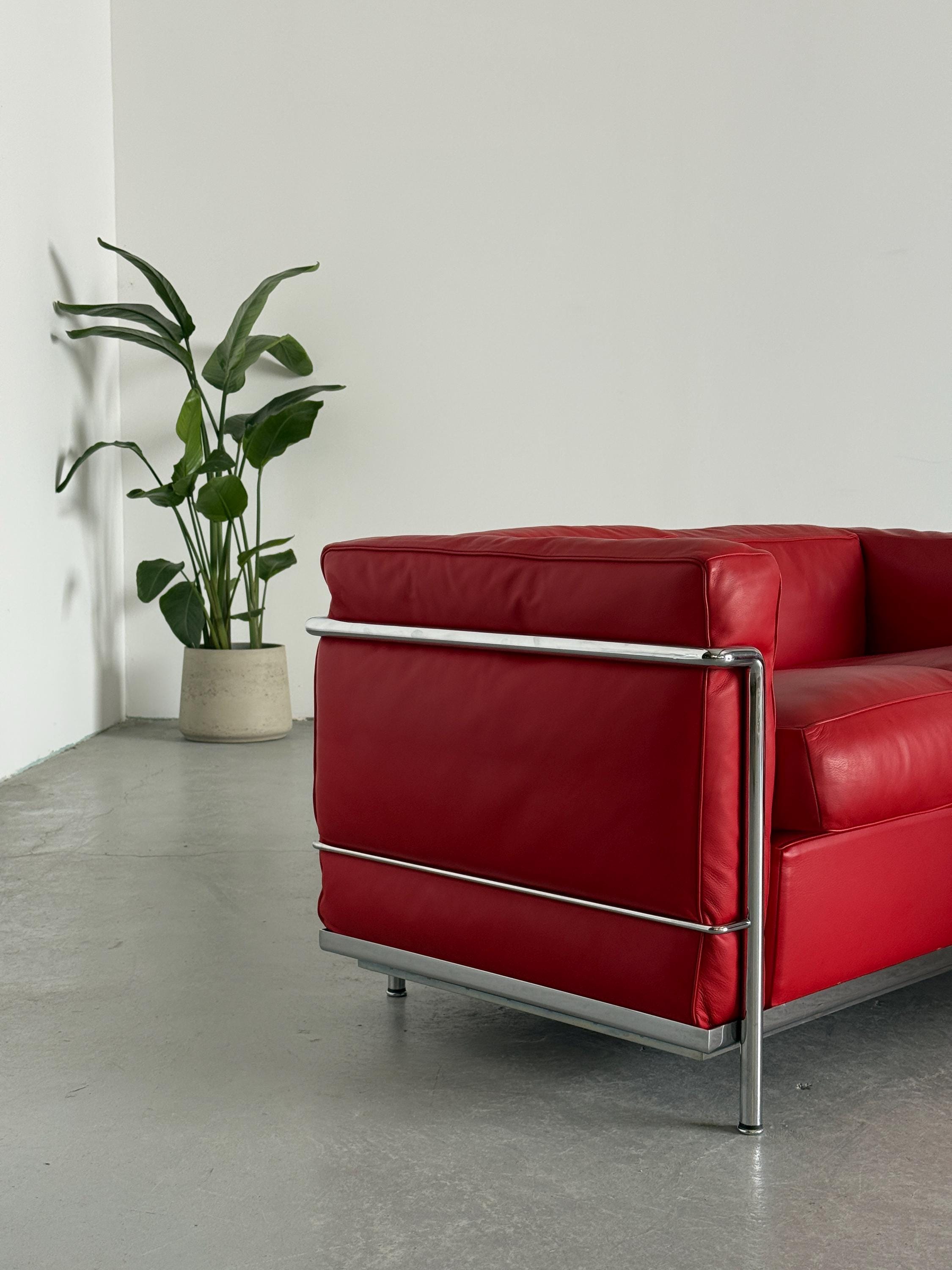 Cassina ‘LC2’ Sofa by Le Corbusier, Charlotte Perriand and Pierre Jeanneret