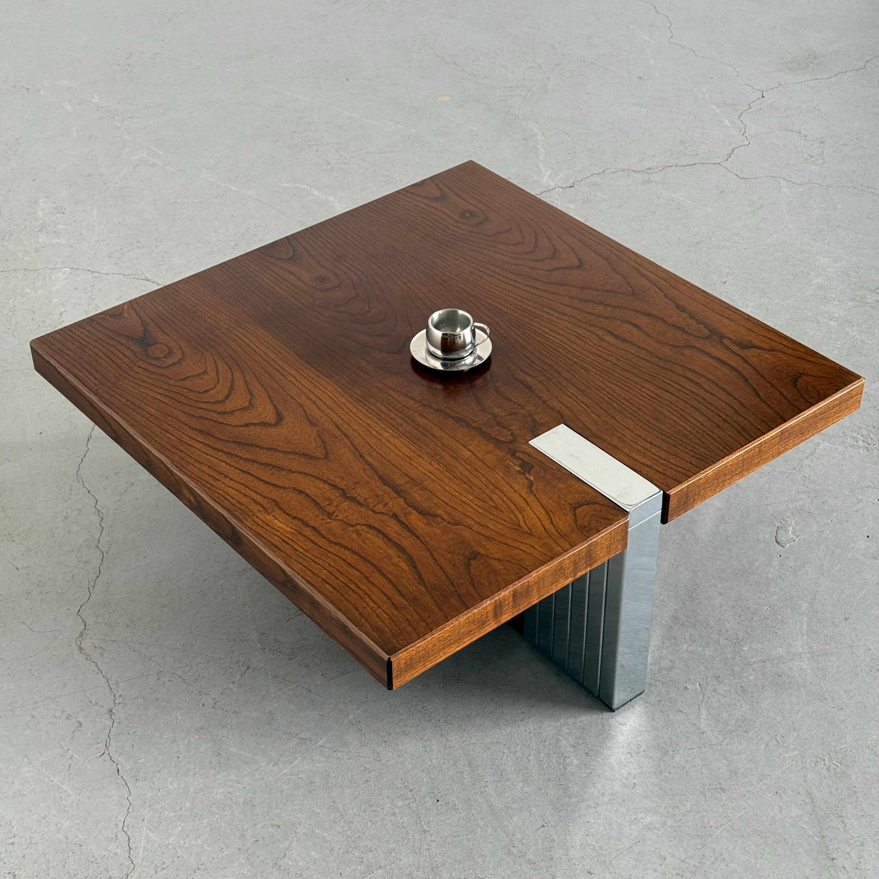 Modernist Italian Coffee Table