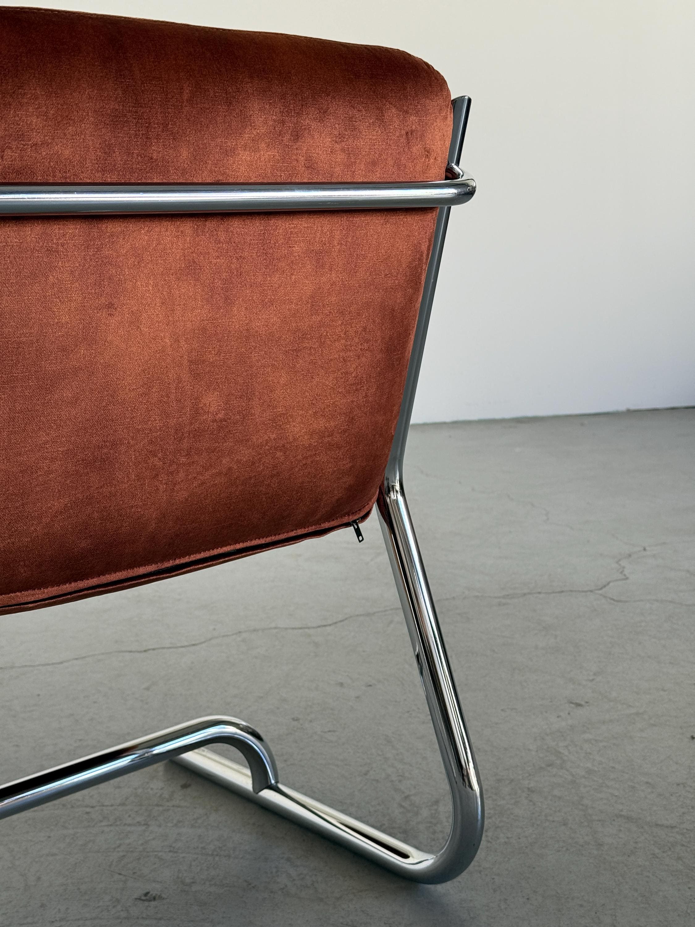 ‘Clematis’ Cantilever Chair by Dado Industrial Design