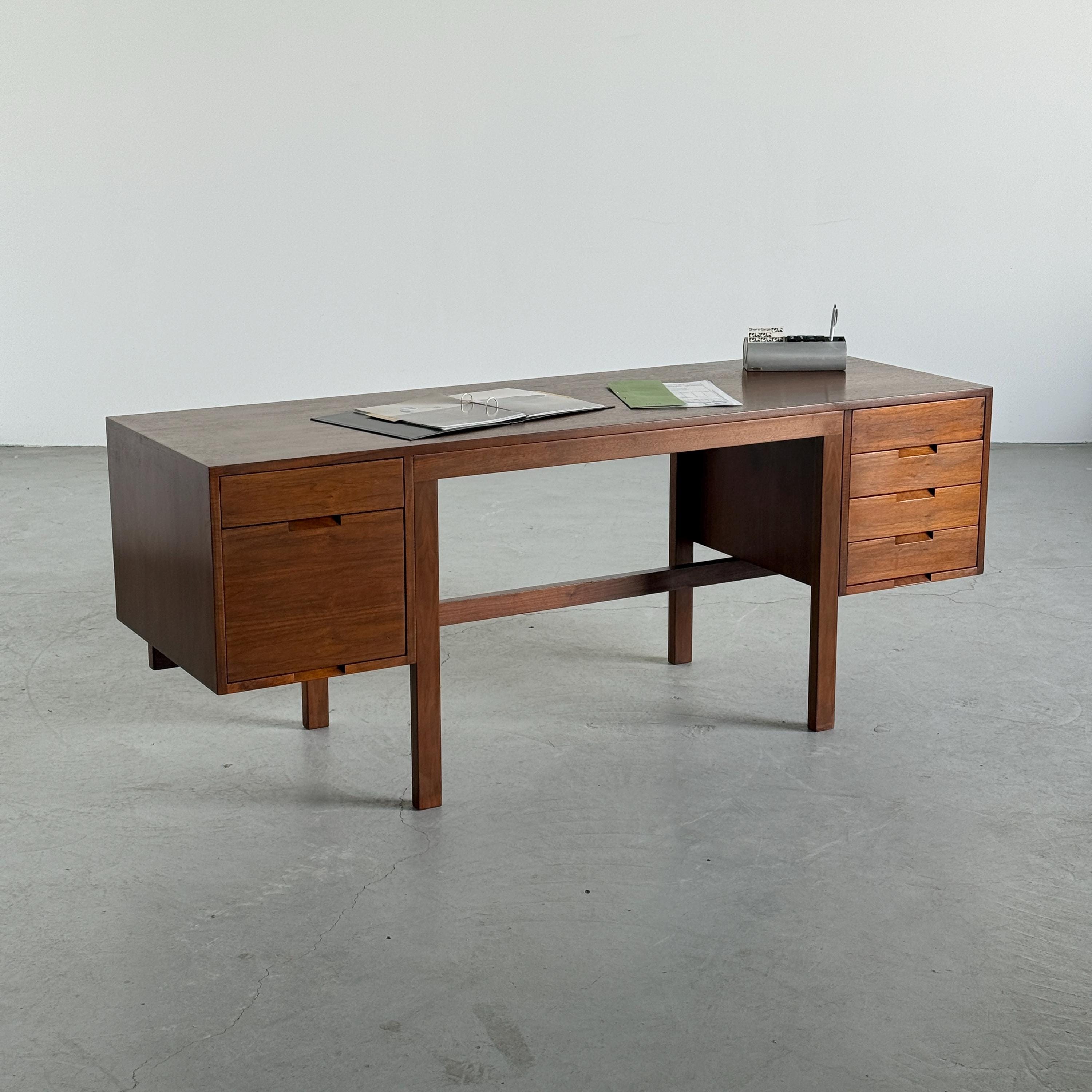 ‘Canaan’ Desk by Marcel Breuer for Gavina