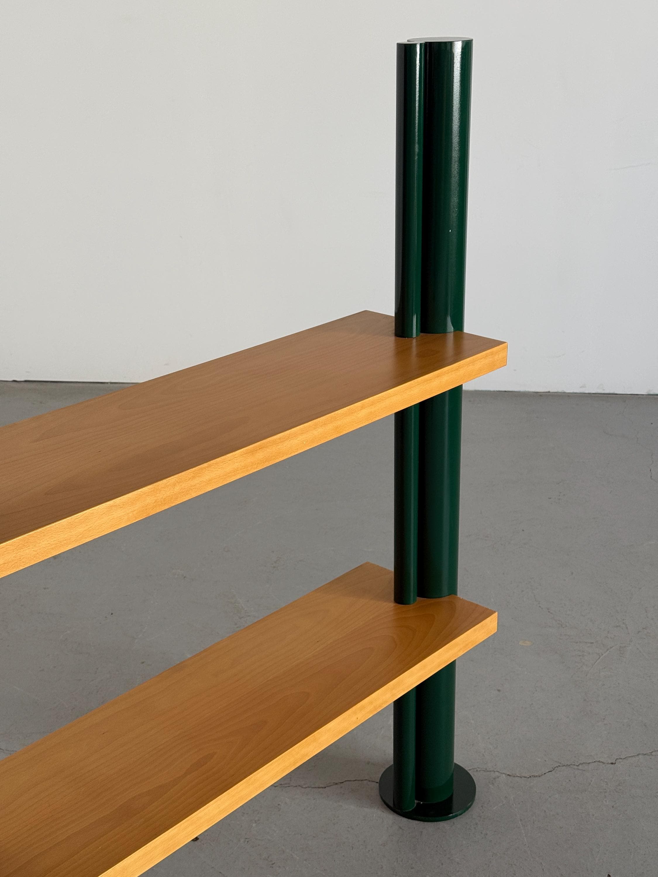 Postmodern Shelving Unit in Green Lacquered Steel