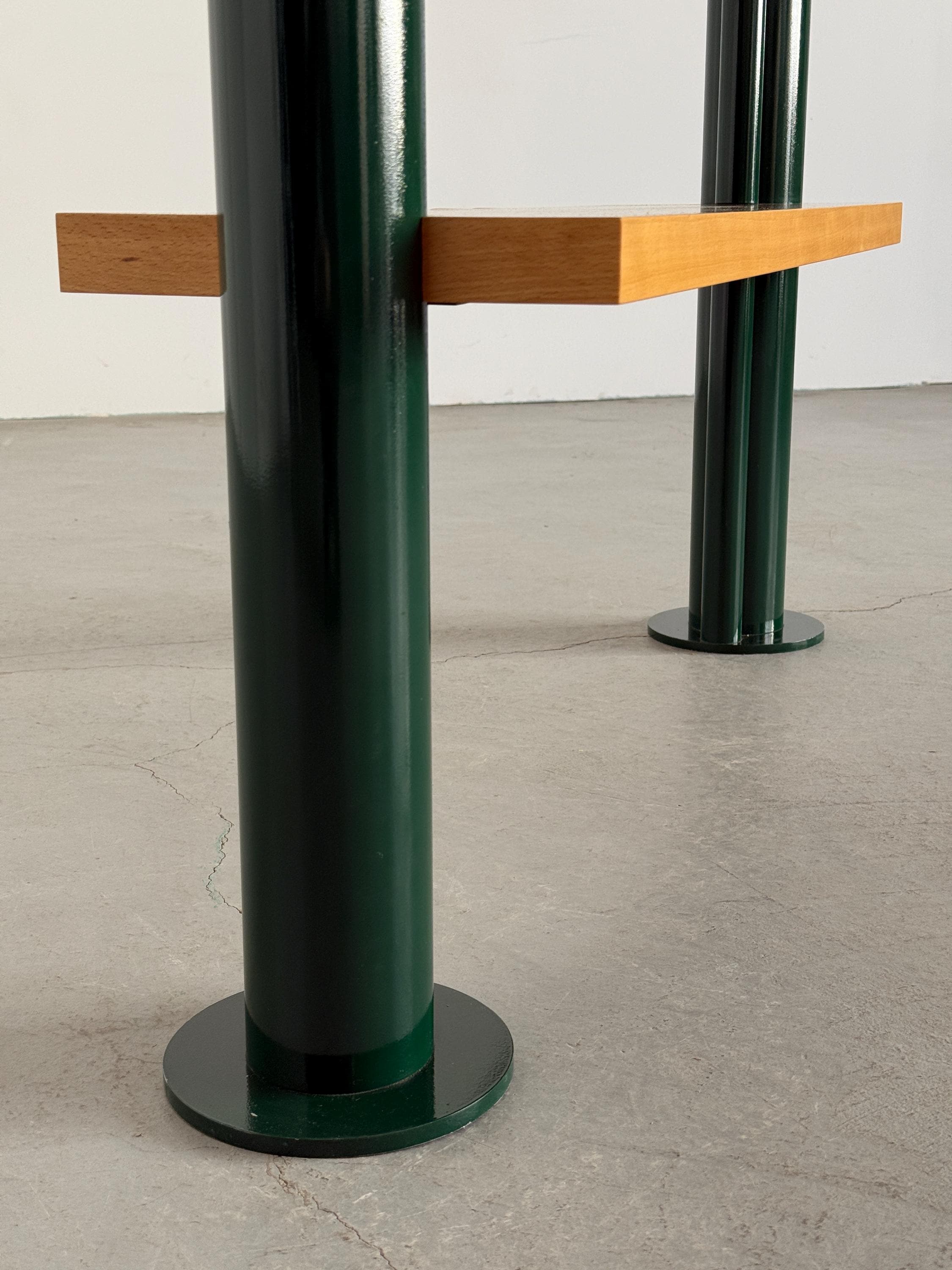 Postmodern Shelving Unit in Green Lacquered Steel