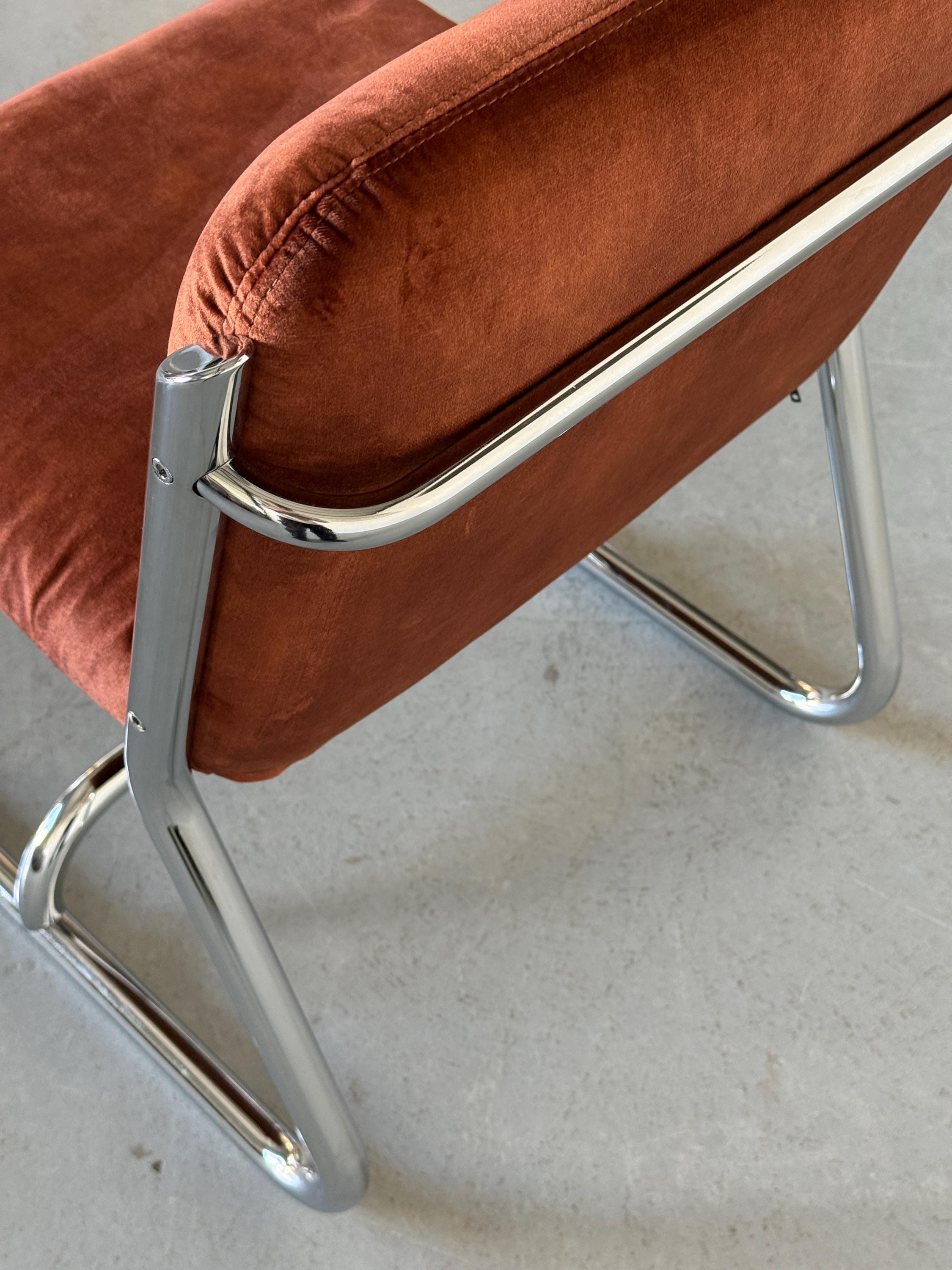 ‘Clematis’ Cantilever Chair by Dado Industrial Design