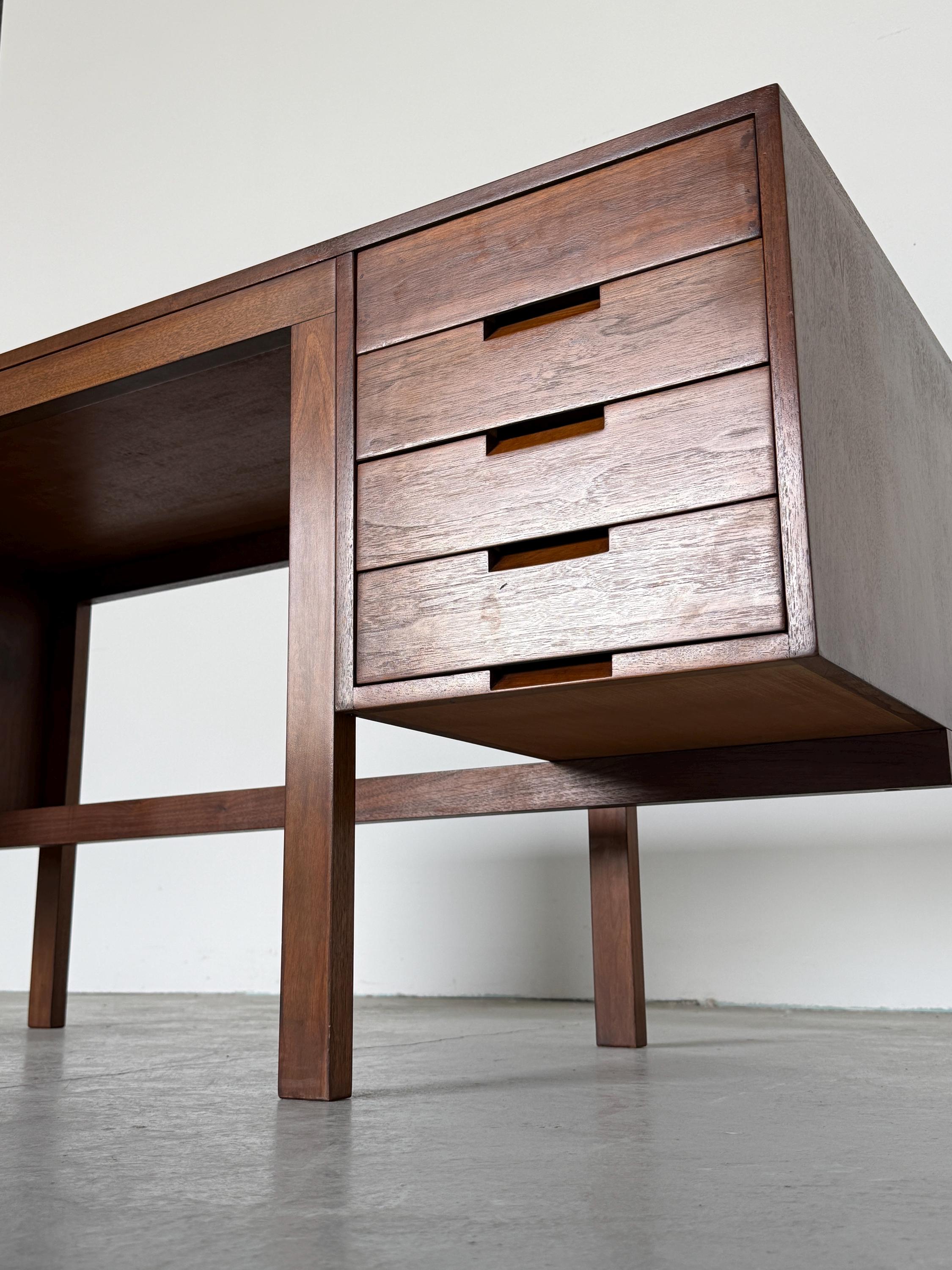‘Canaan’ Desk by Marcel Breuer for Gavina