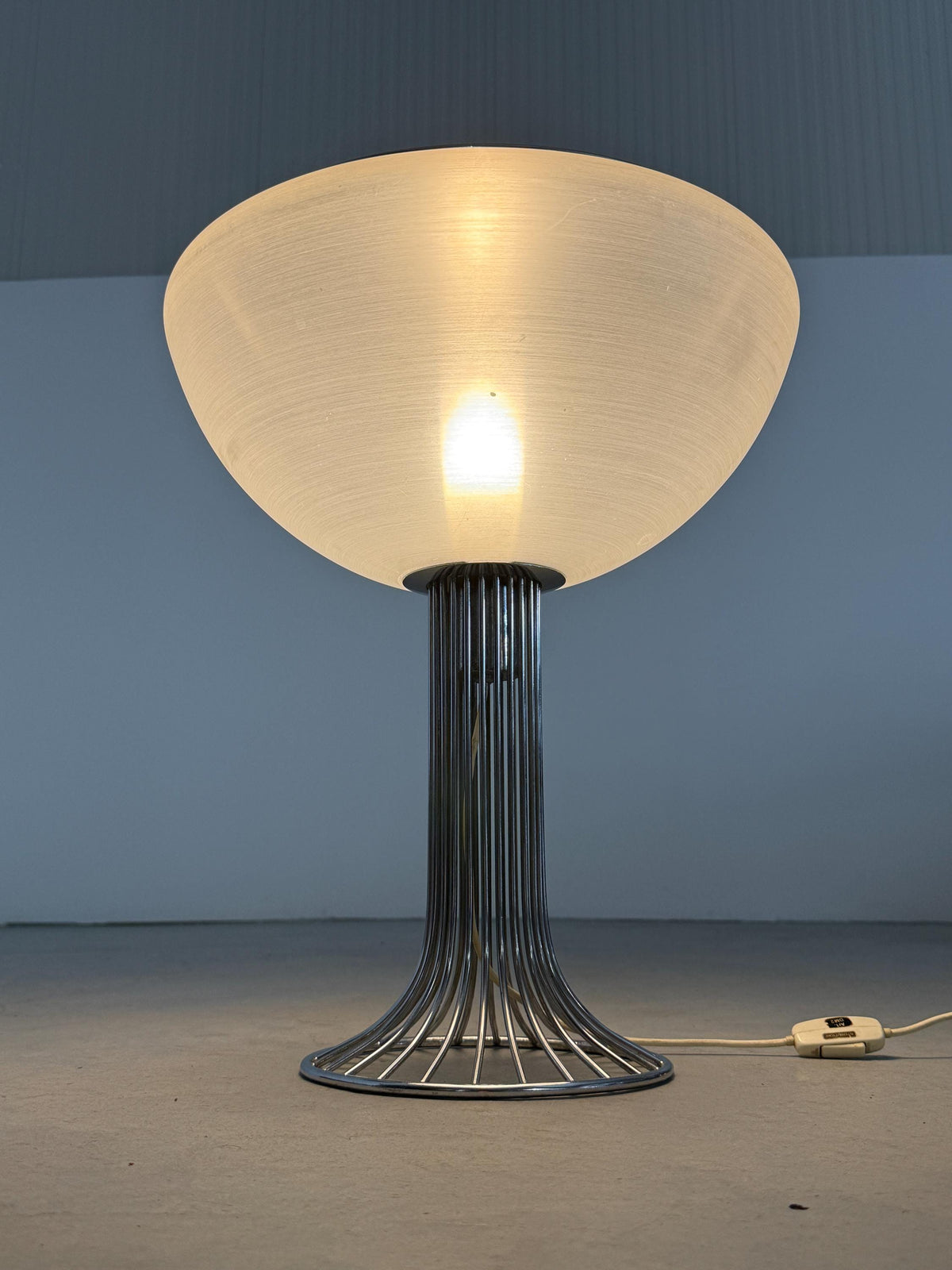 ‘Moana’ Table Lamp by Luigi Massoni for Harvey Guzzini