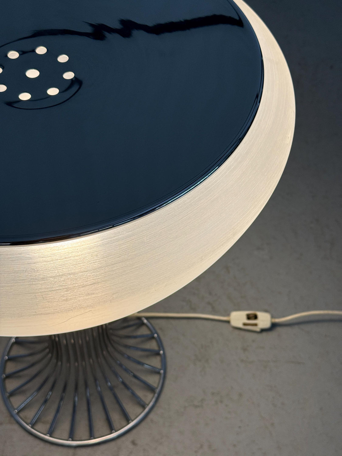 ‘Moana’ Table Lamp by Luigi Massoni for Harvey Guzzini