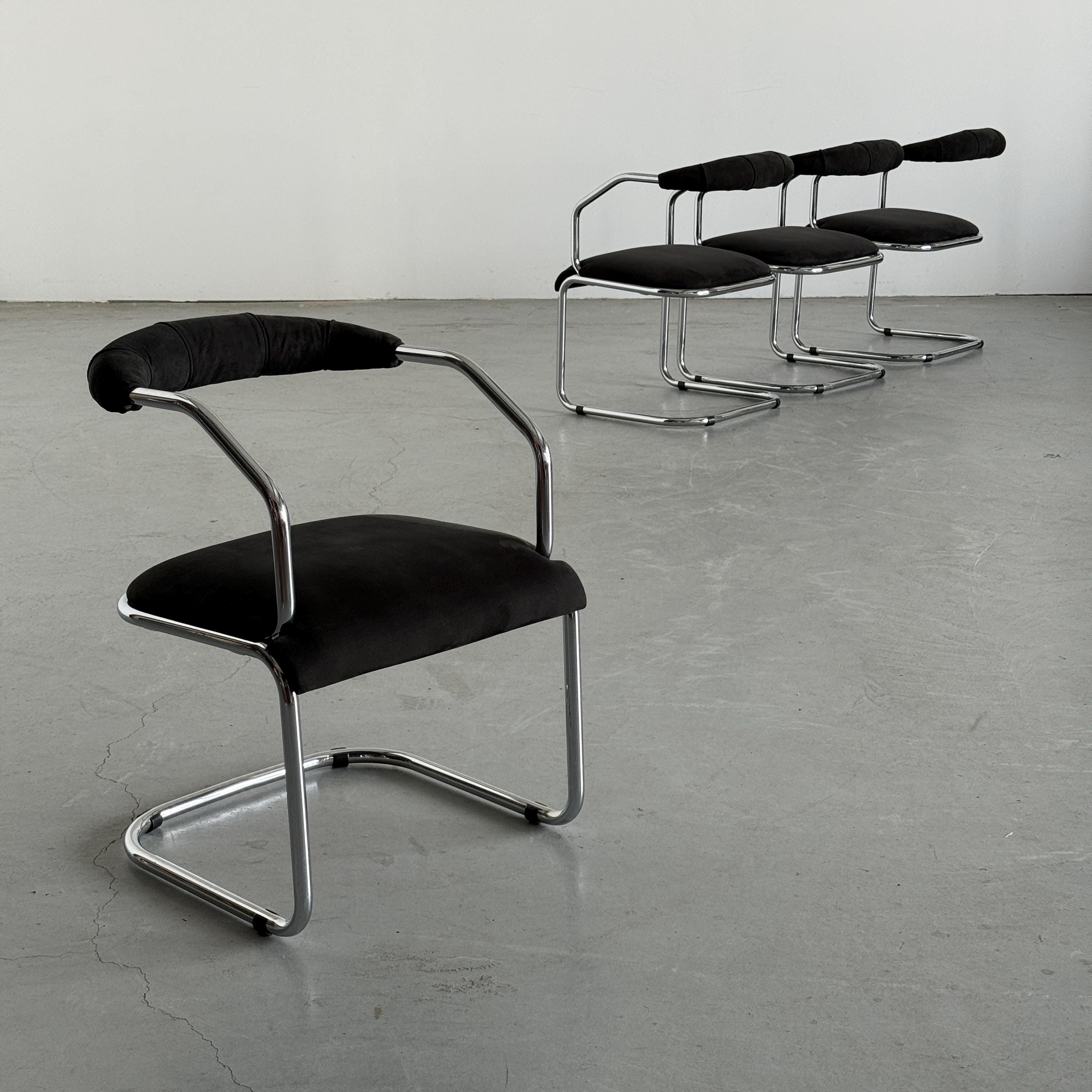 Cantilever Dining Chairs in Style of Giotto Stoppino