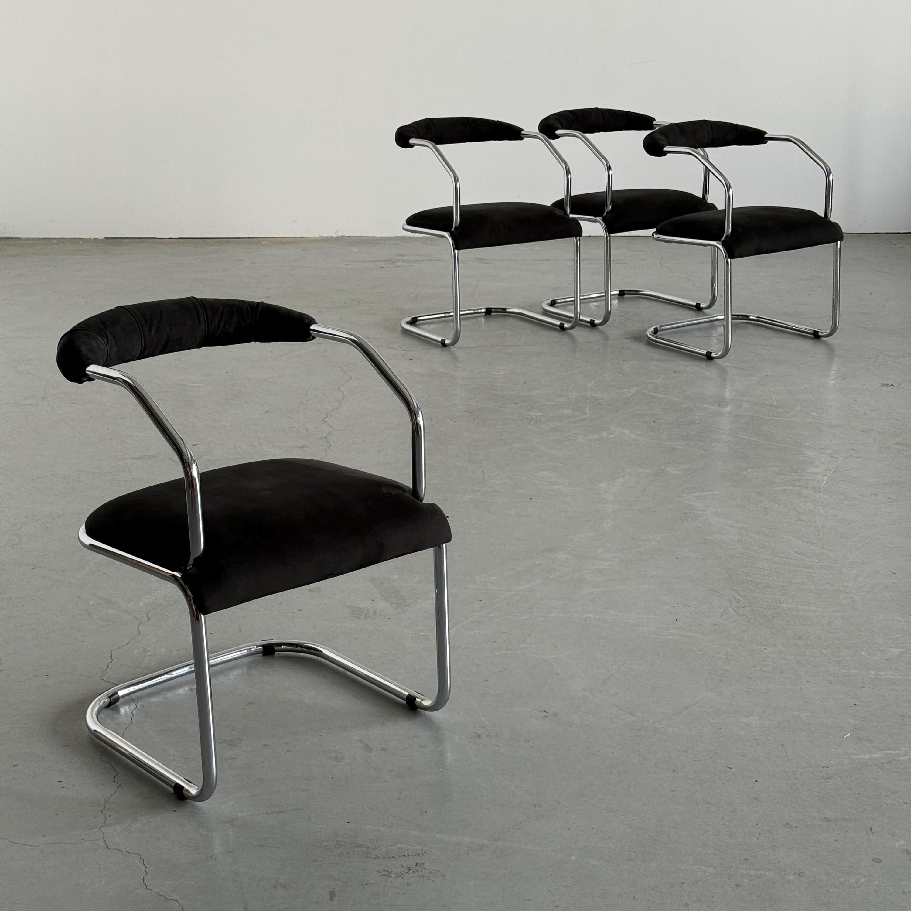 Cantilever Dining Chairs in Style of Giotto Stoppino