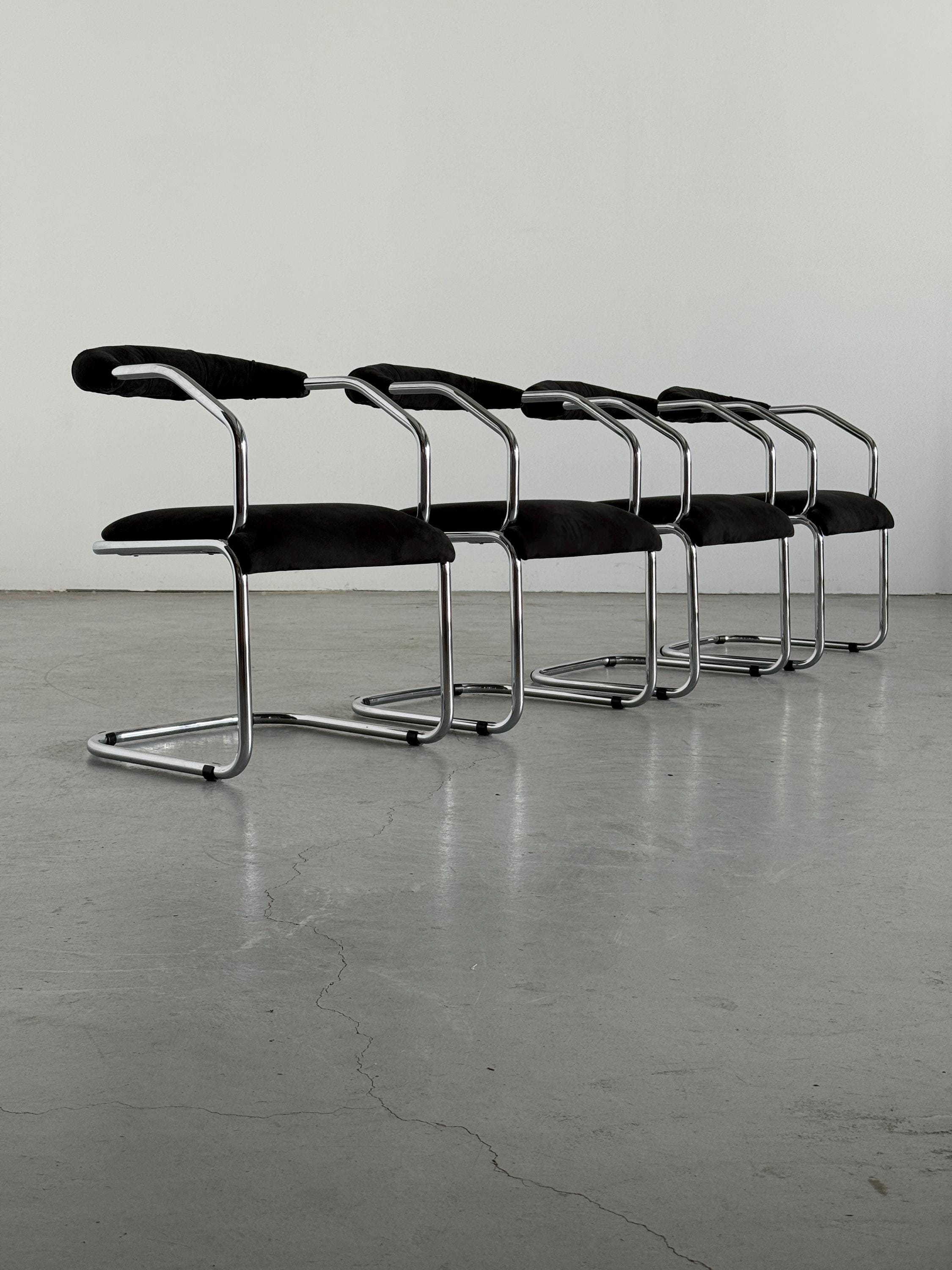 Cantilever Dining Chairs in Style of Giotto Stoppino