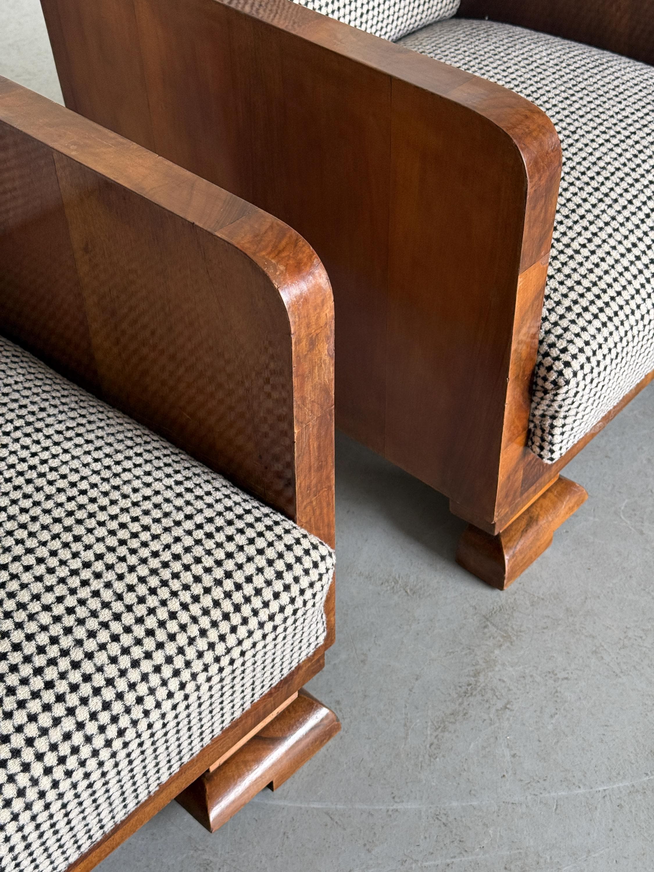 Art Deco Petit Slipper Chairs