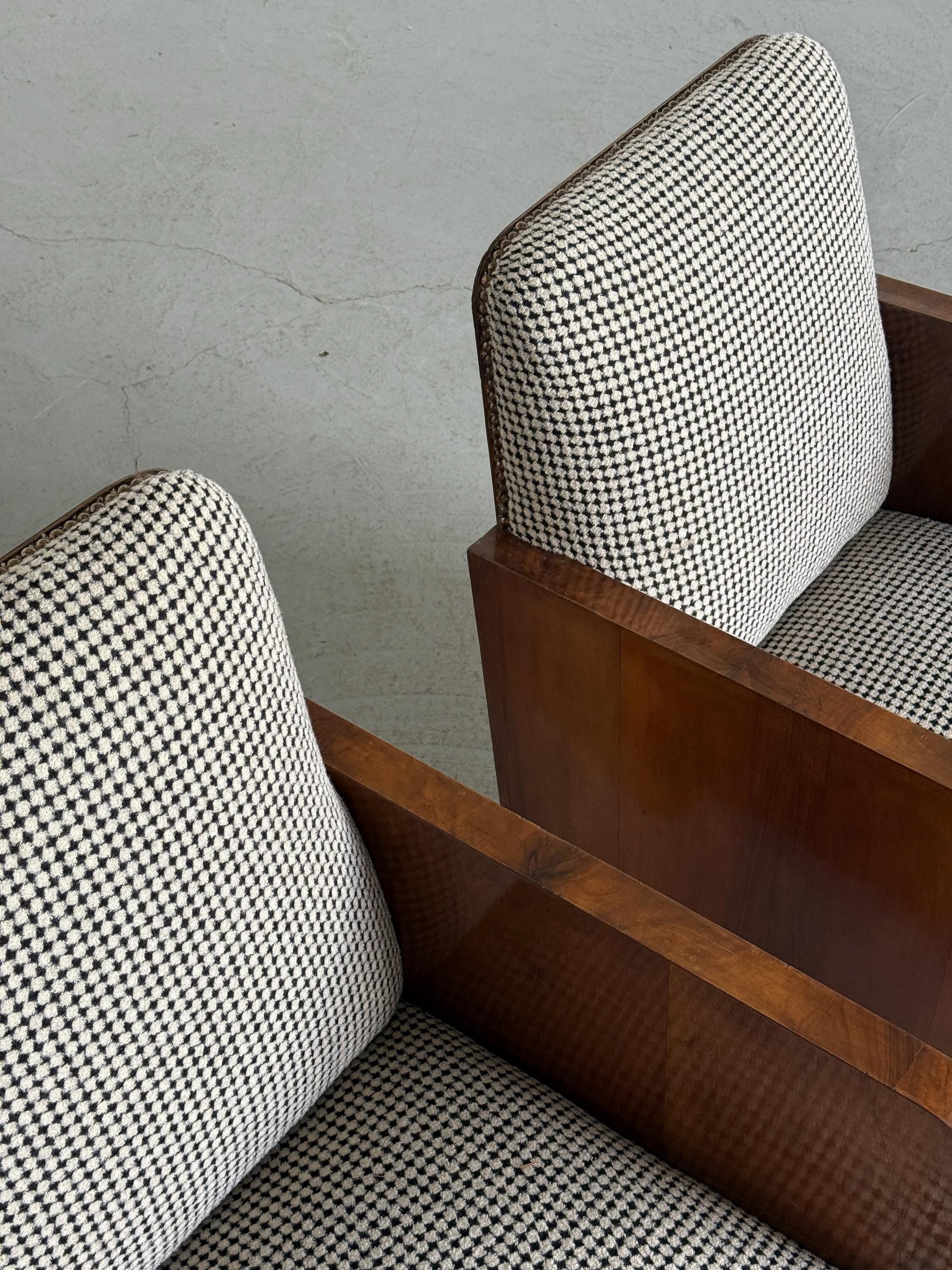 Art Deco Petit Slipper Chairs