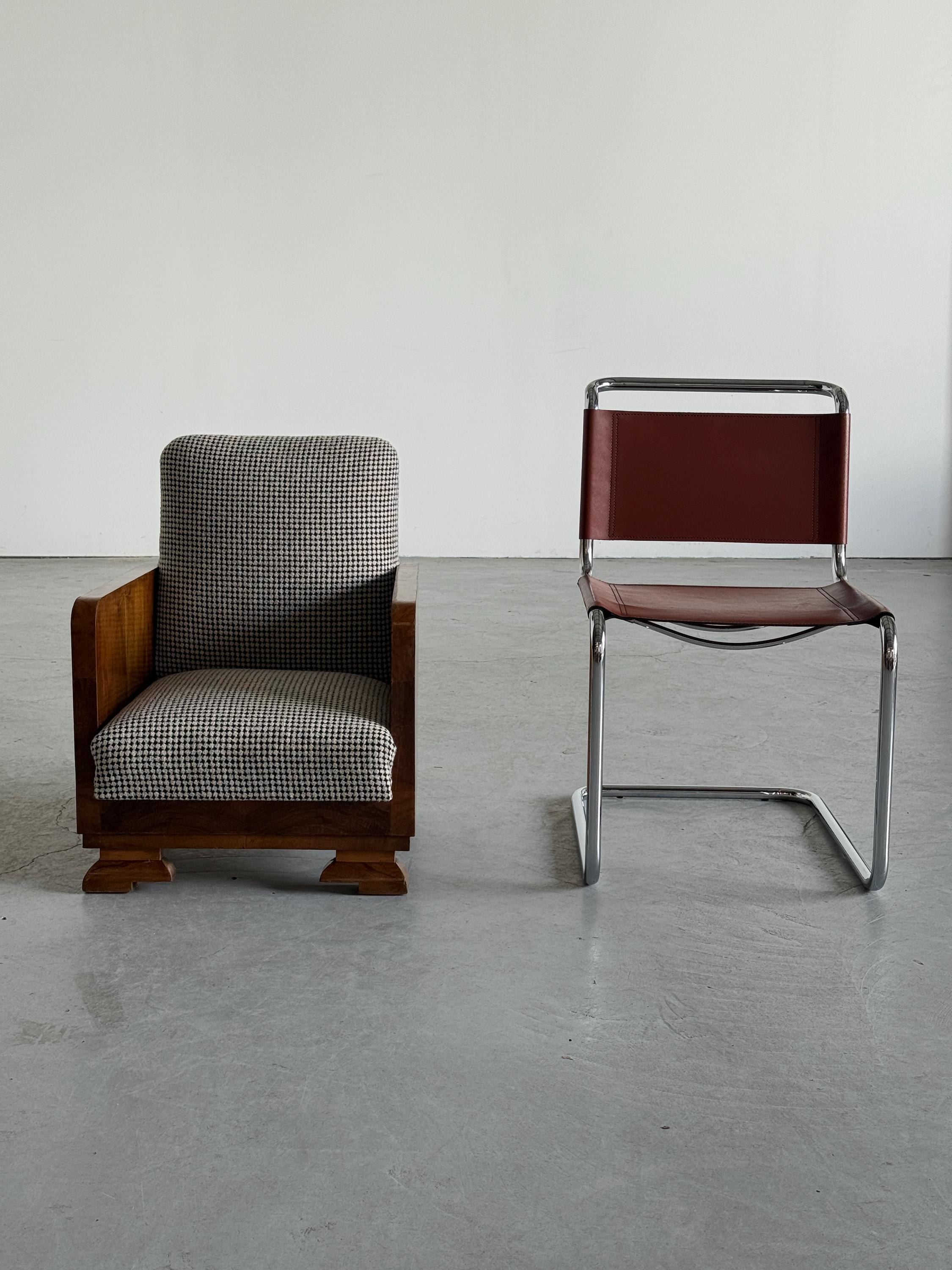 Art Deco Petit Slipper Chairs