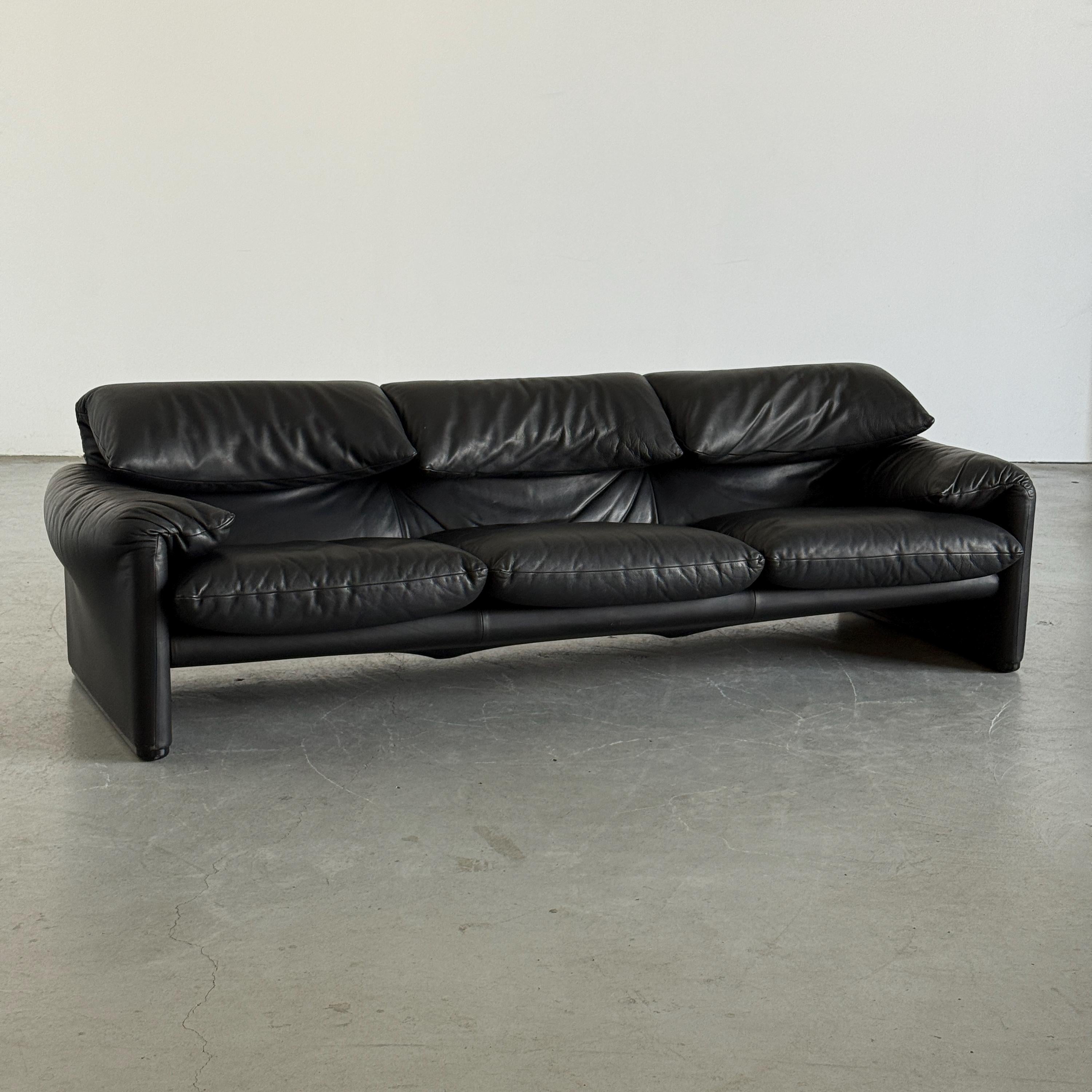 'Maralunga' Three-Seater Sofa by Vico Magistretti for Cassina