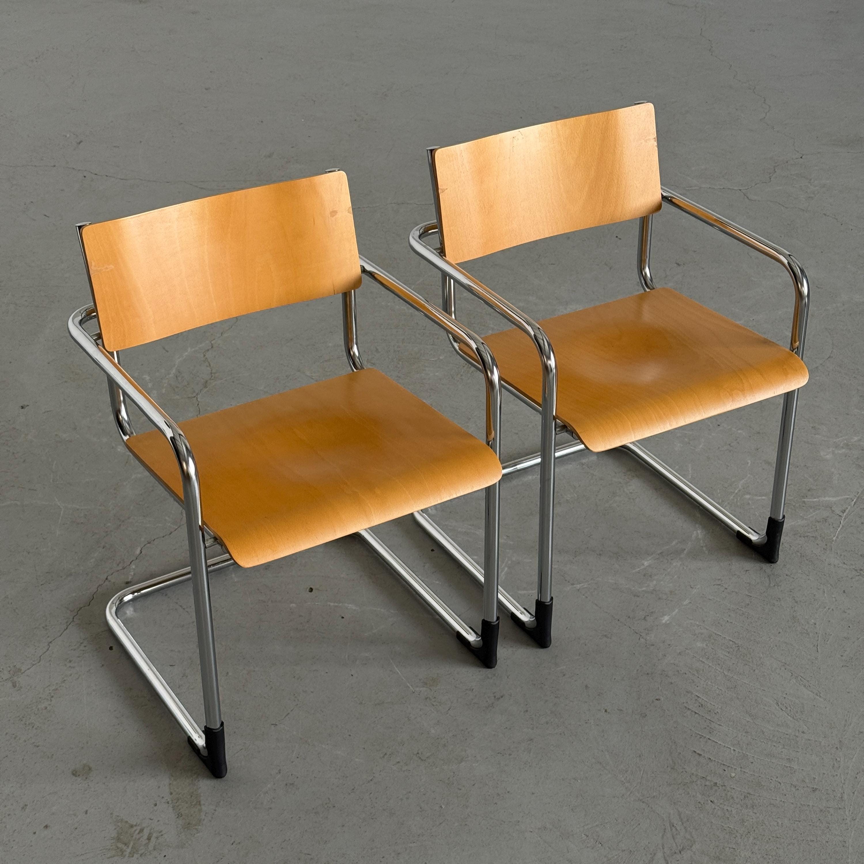 Italian Modernist Cantilever Armchairs by Plurima