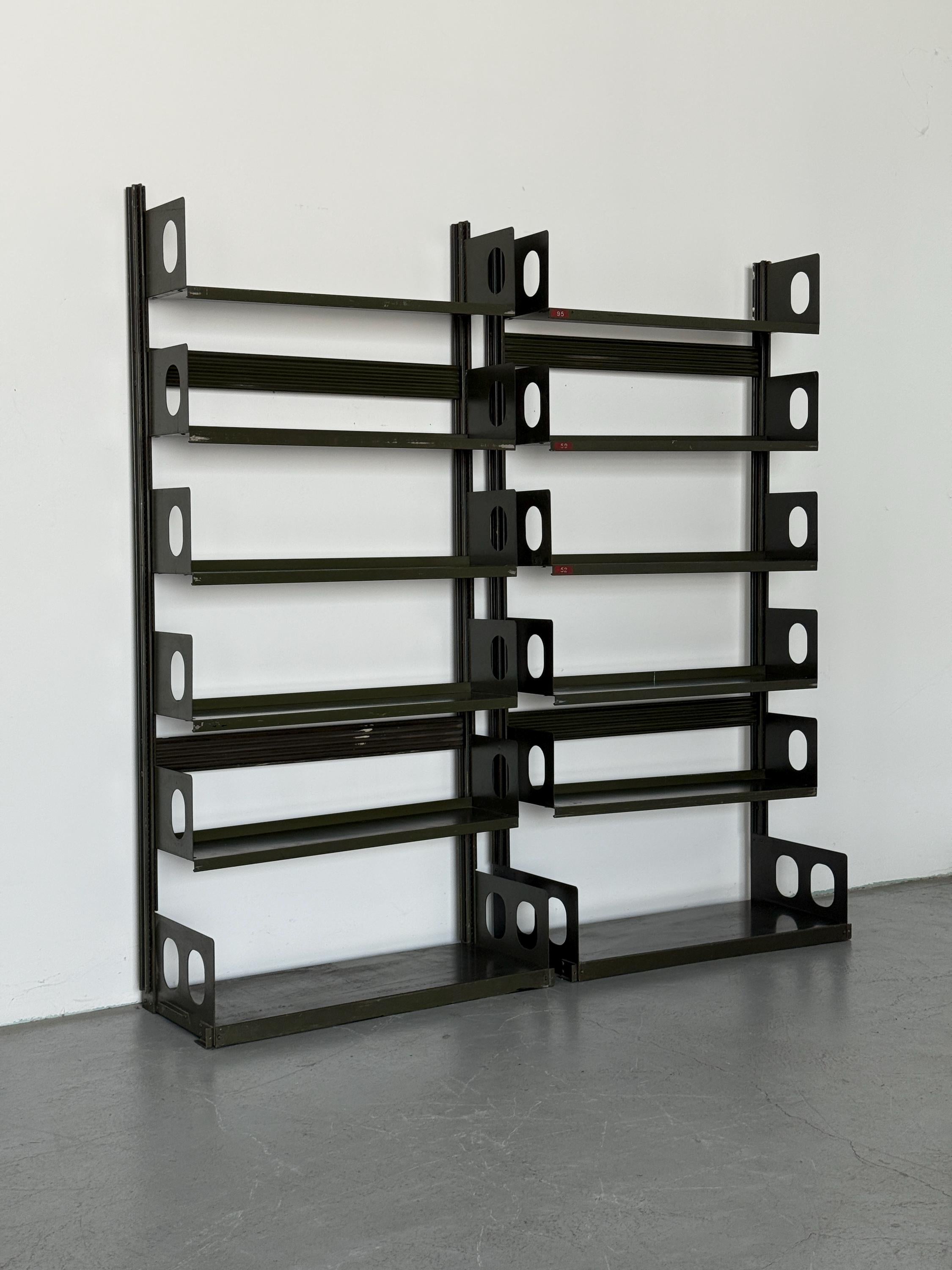 Triennale Shelving System by Lips Vago