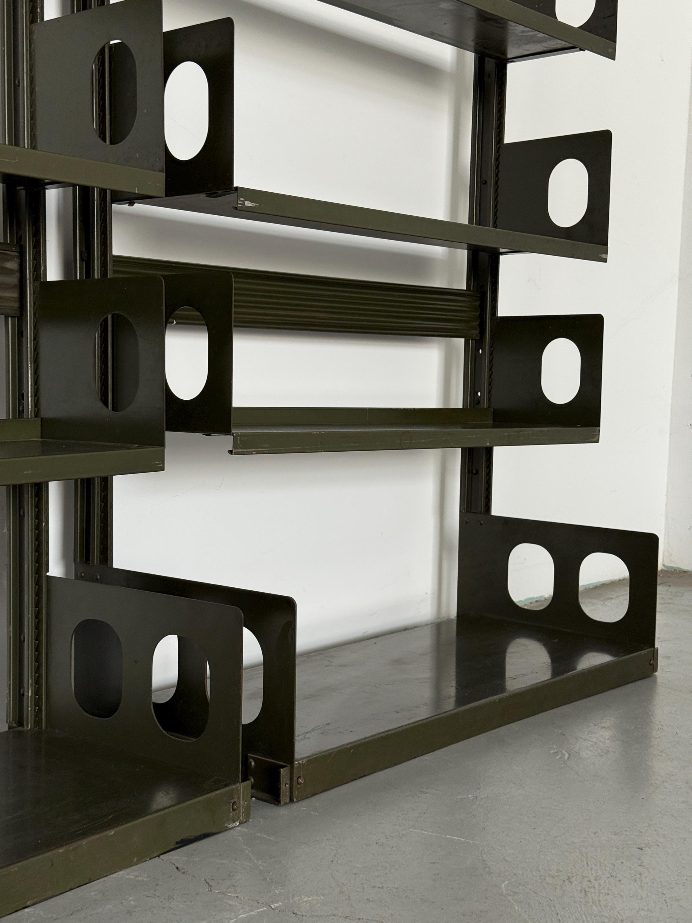 Triennale Shelving System by Lips Vago