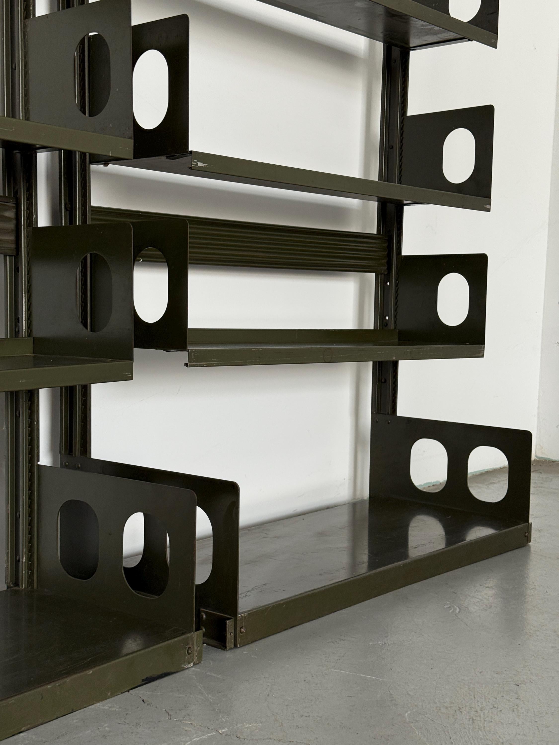 Triennale Shelving System by Lips Vago