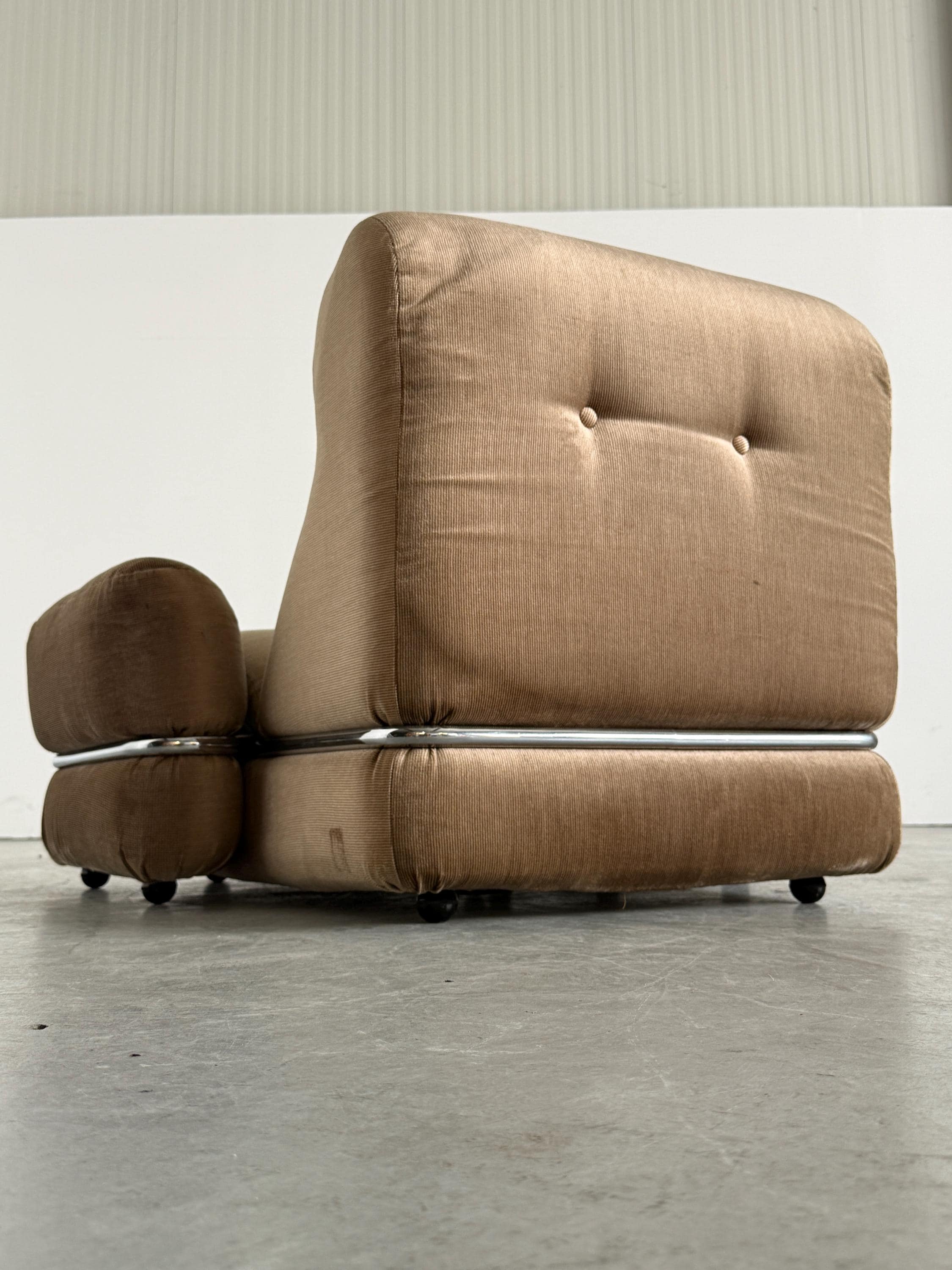 Italian Lounge Chair with Tubular Steel Frame