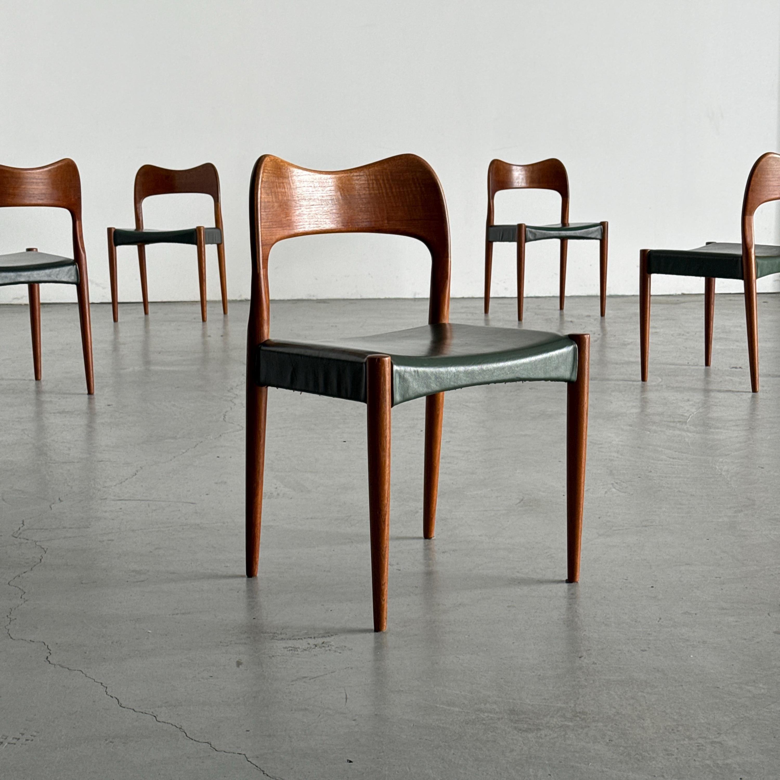 Danish Dining Chairs by Arne Hovmand-Olsen for Mogens Kold