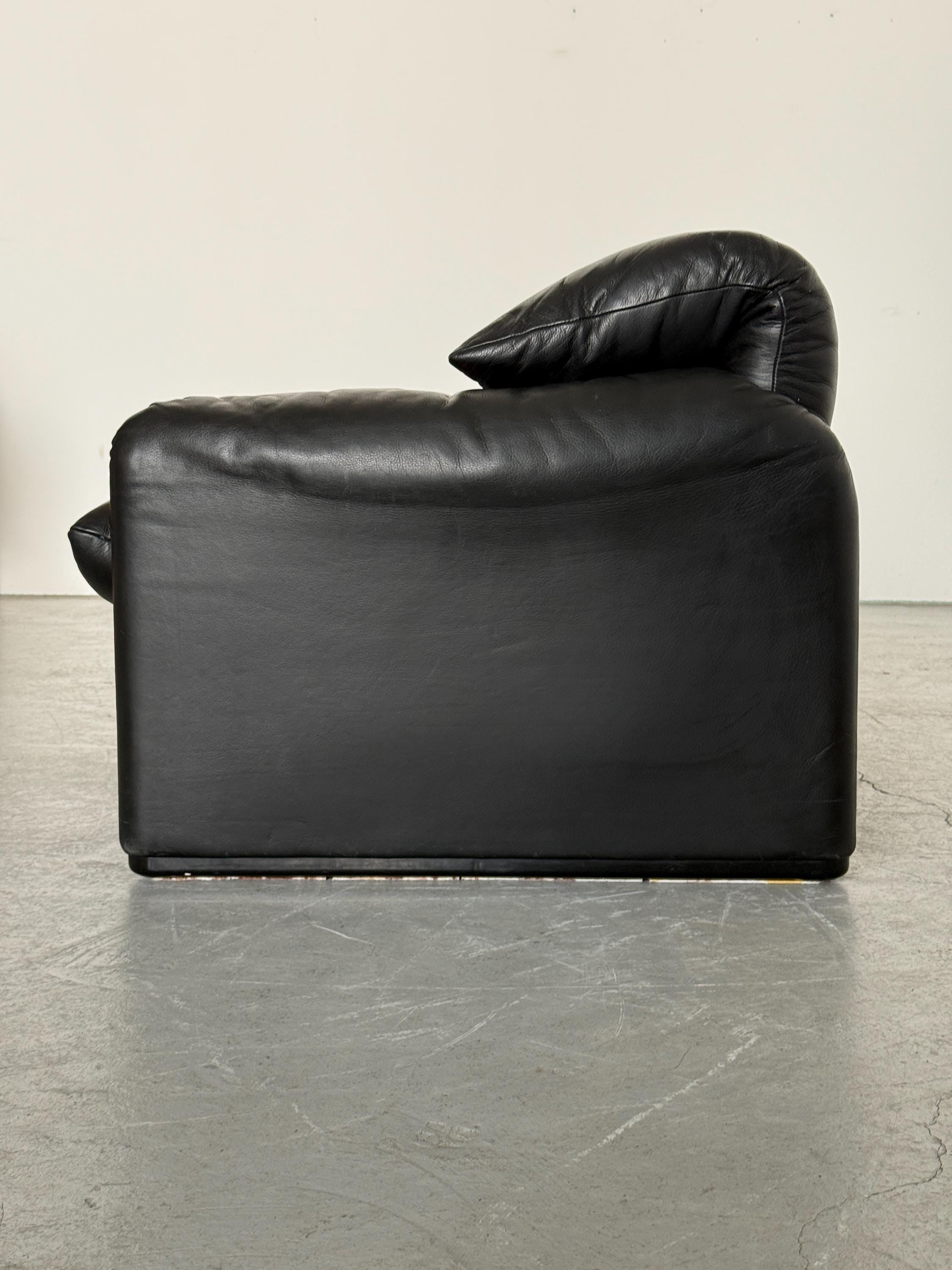 Maralunga Armchair by Vico Magistretti for Cassina