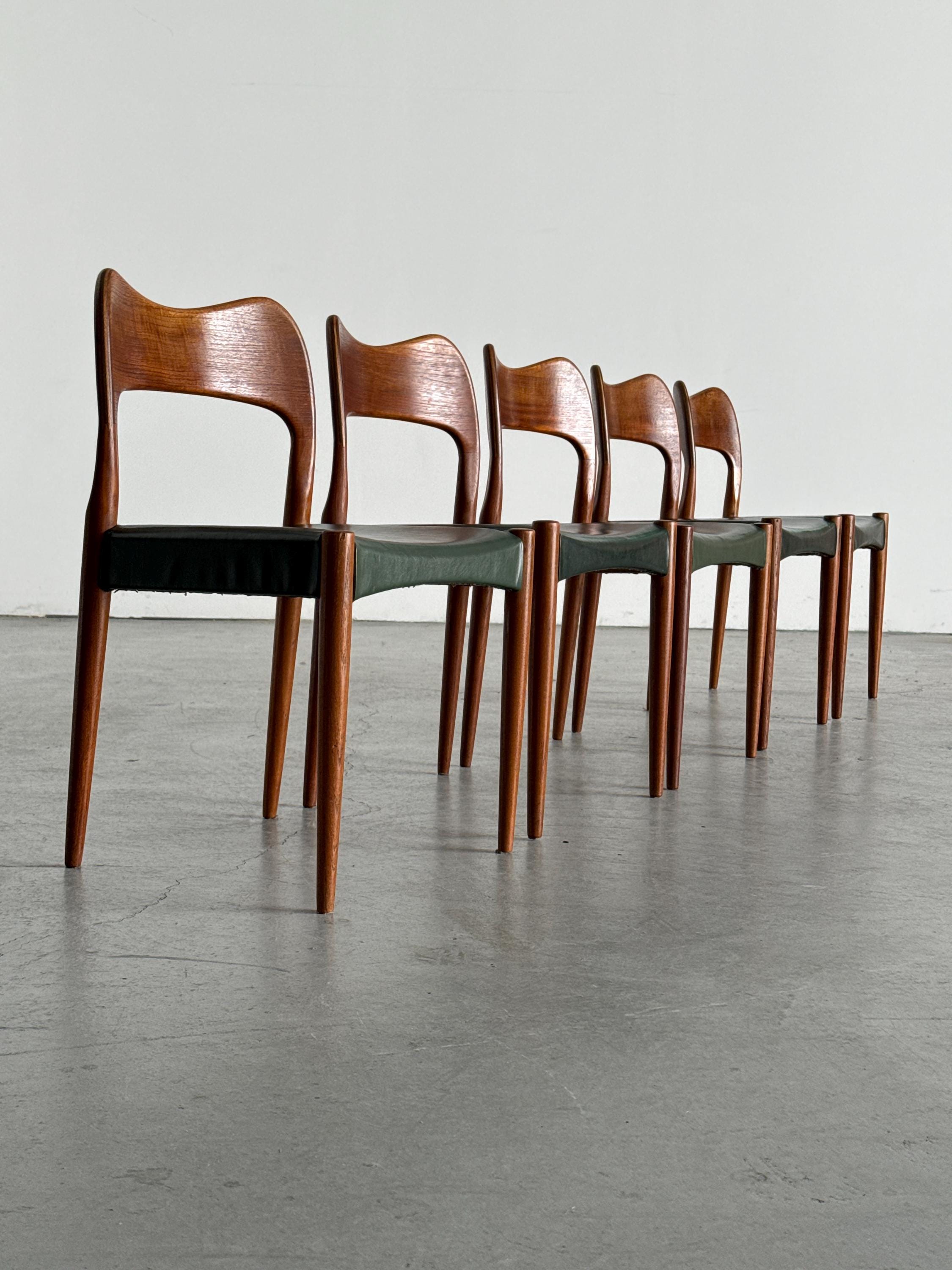Danish Dining Chairs by Arne Hovmand-Olsen for Mogens Kold