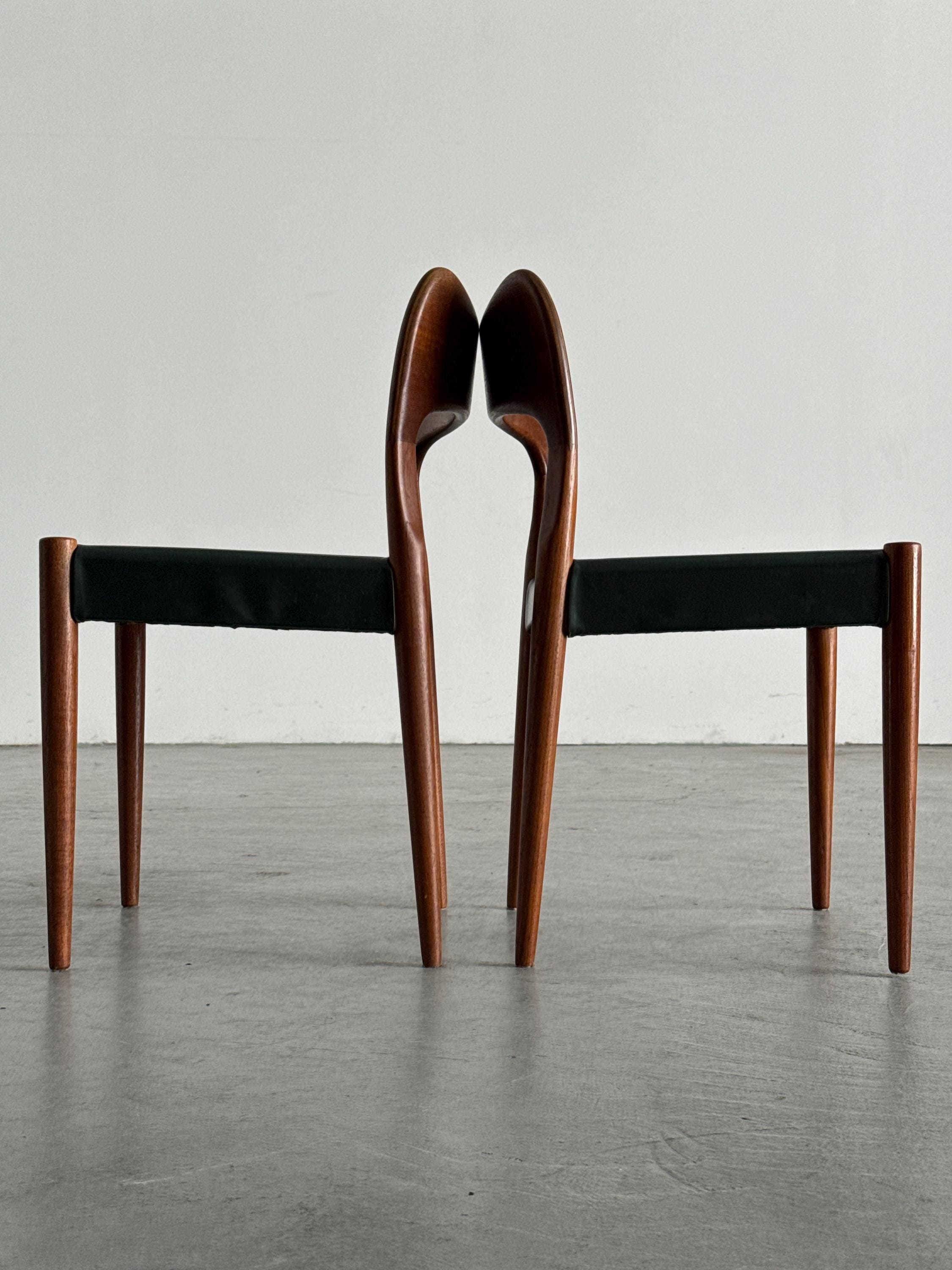 Danish Dining Chairs by Arne Hovmand-Olsen for Mogens Kold