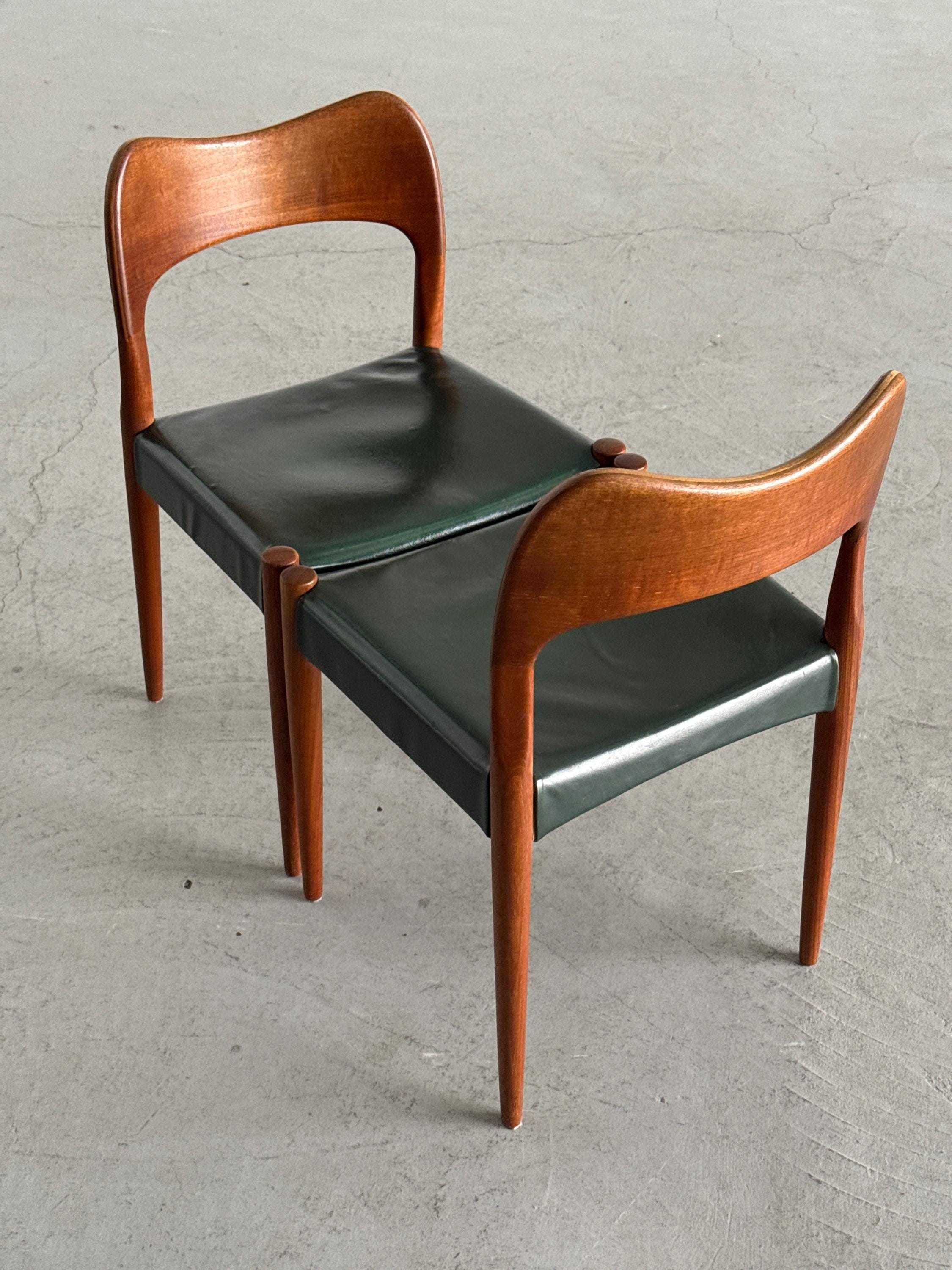 Danish Dining Chairs by Arne Hovmand-Olsen for Mogens Kold