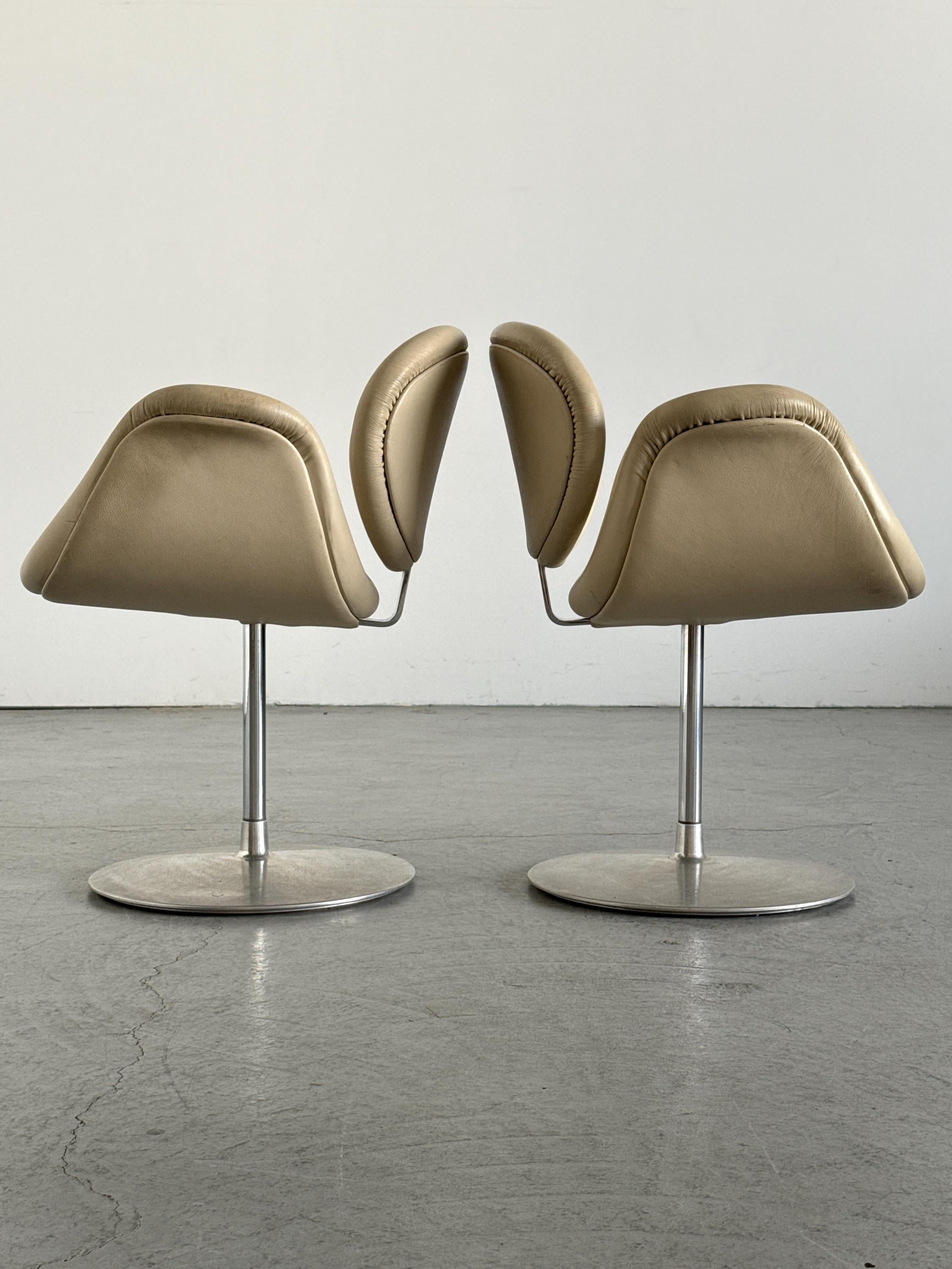 Artifort Little Tulip Armchairs F163 by Pierre Paulin