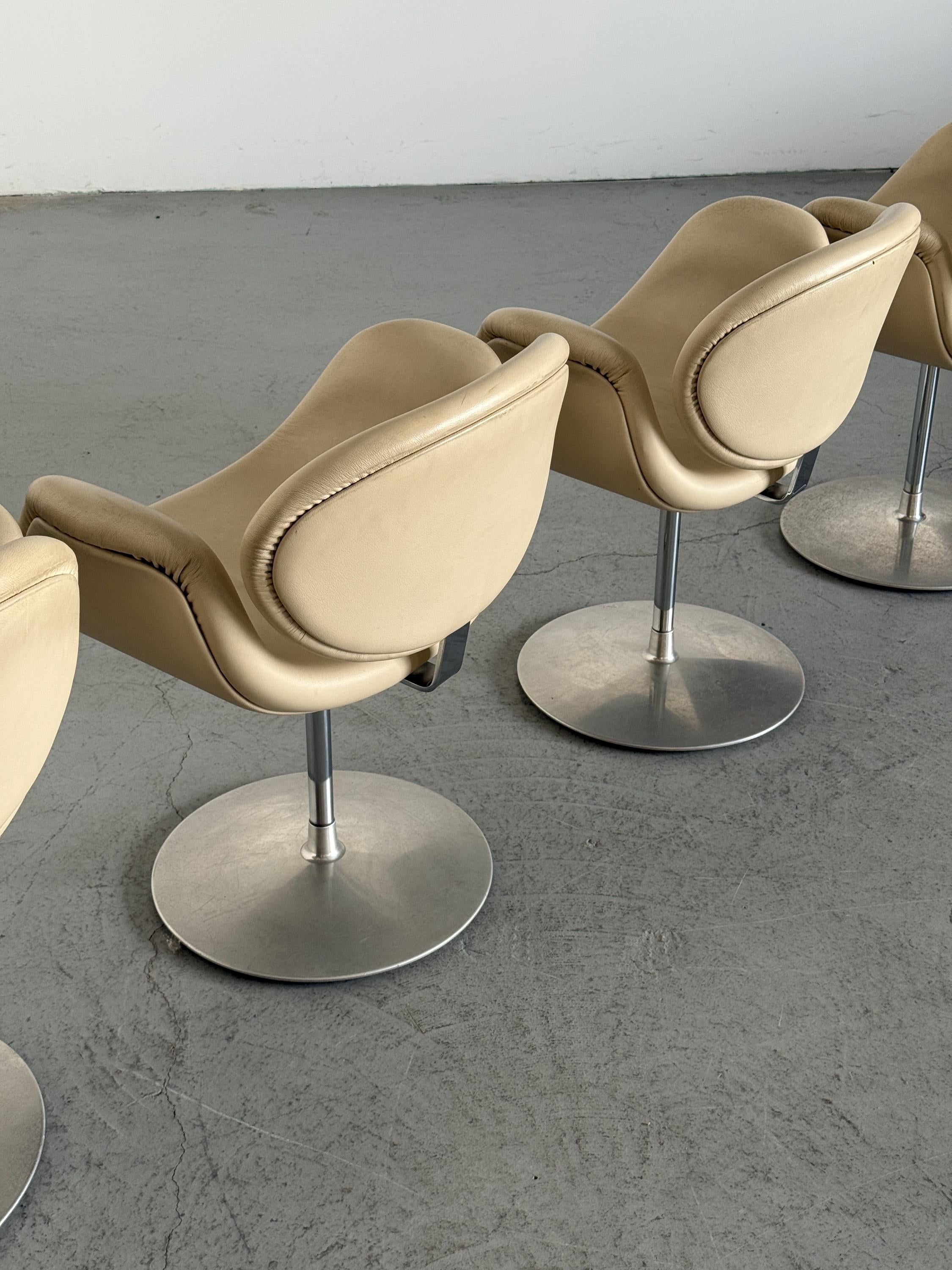 Artifort Little Tulip Armchairs F163 by Pierre Paulin