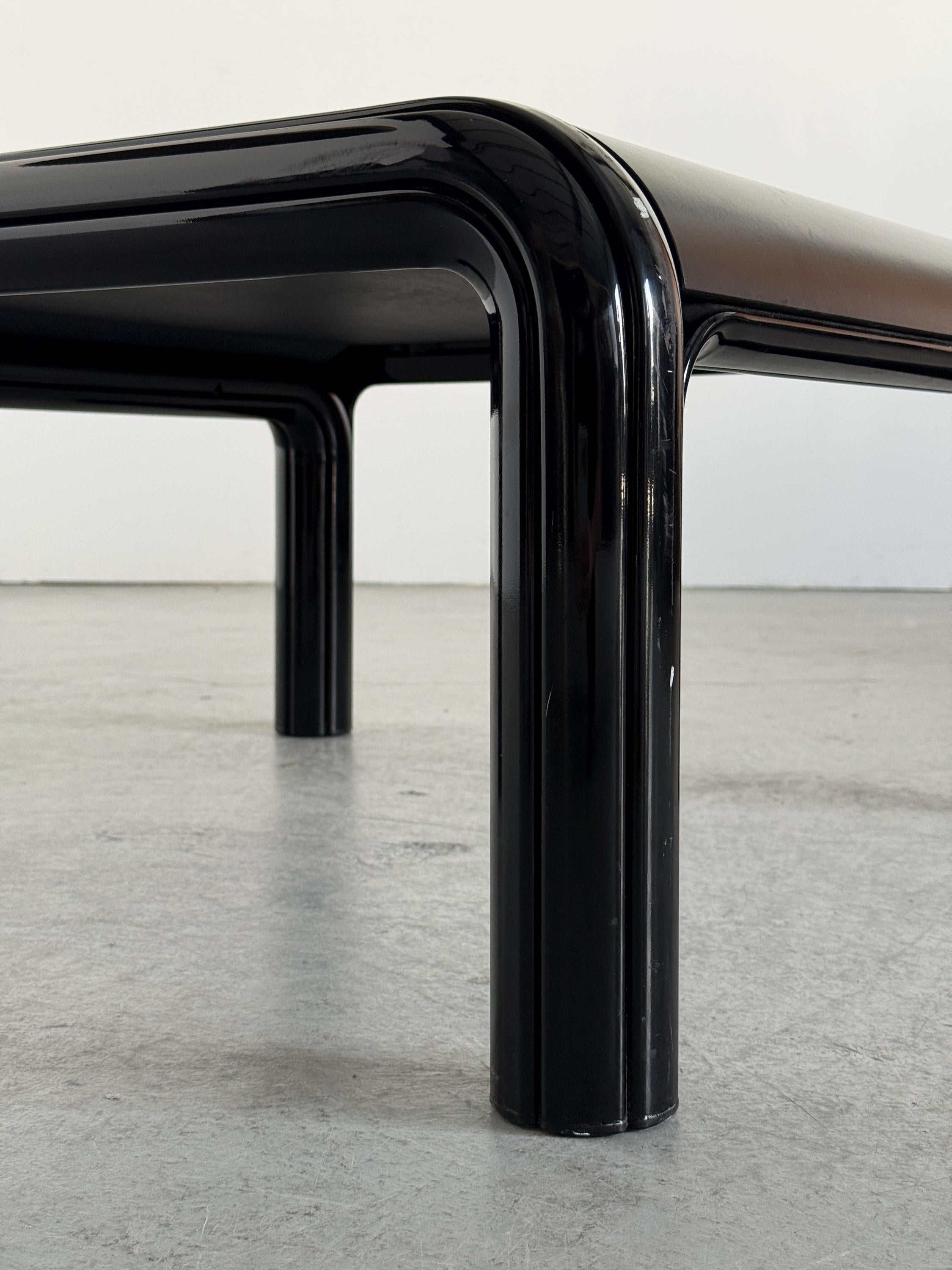 Orsay Black Coffee Table by Gae Aulenti for Knoll International