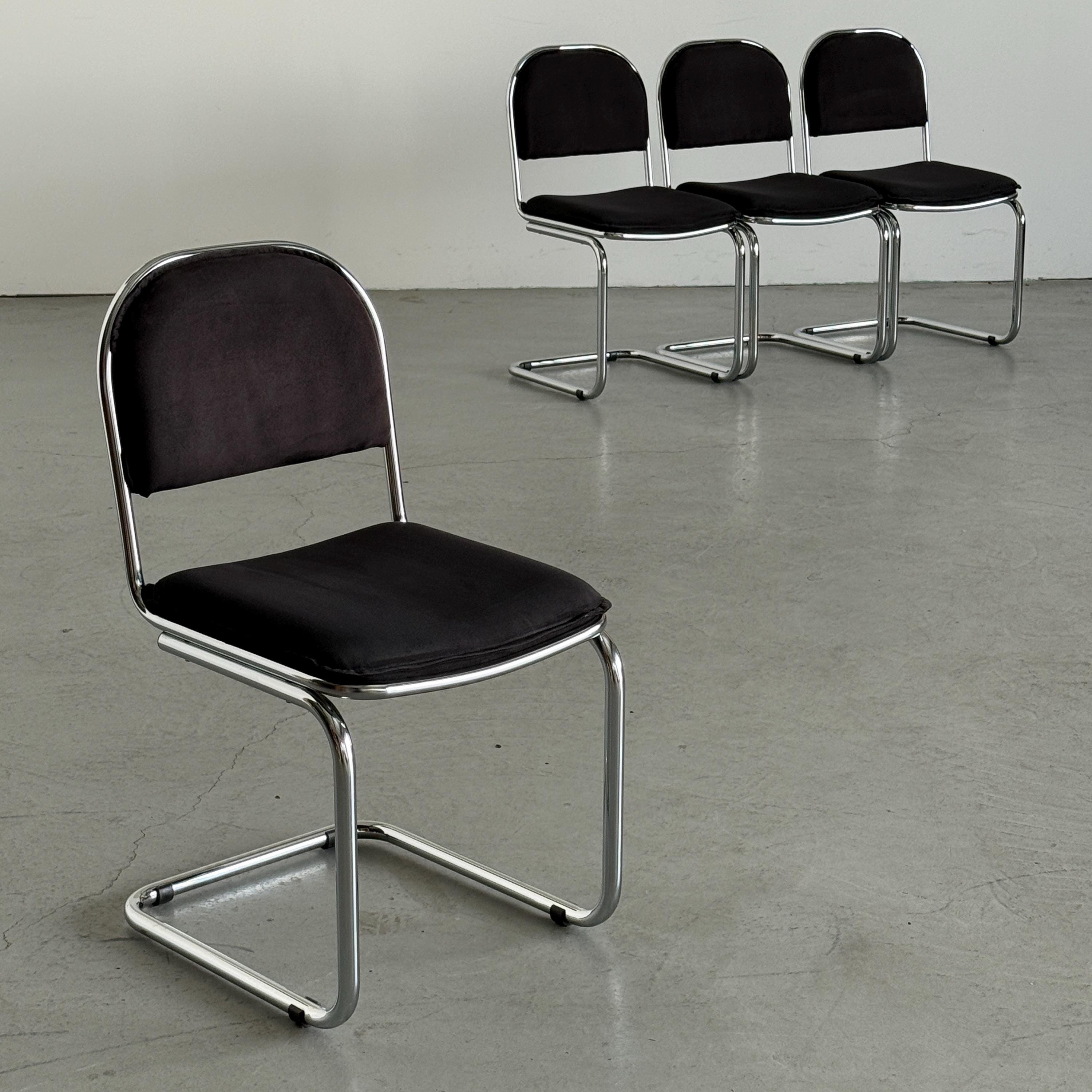 Bauhaus Design Cantilever Chairs