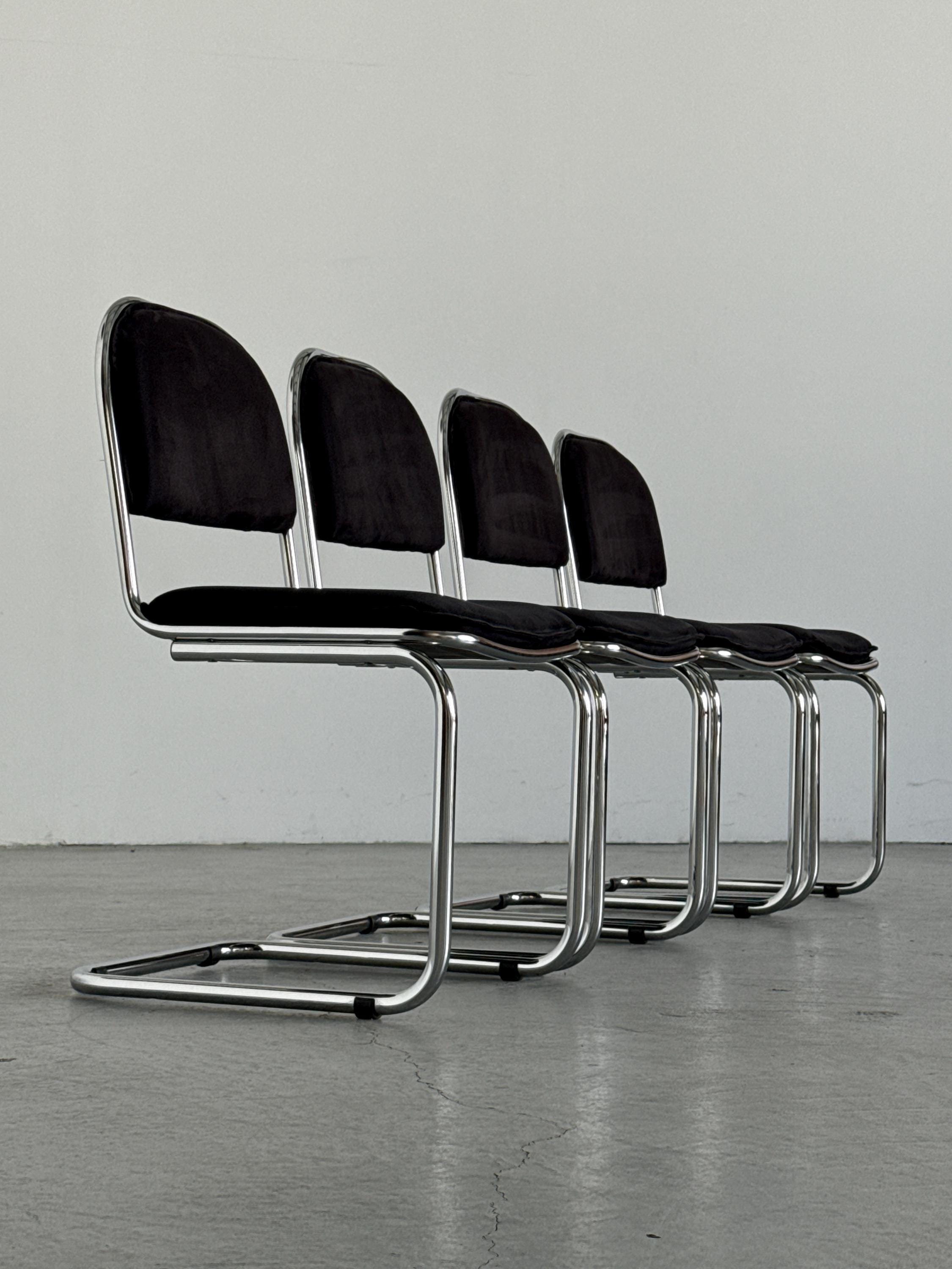 Bauhaus Design Cantilever Chairs