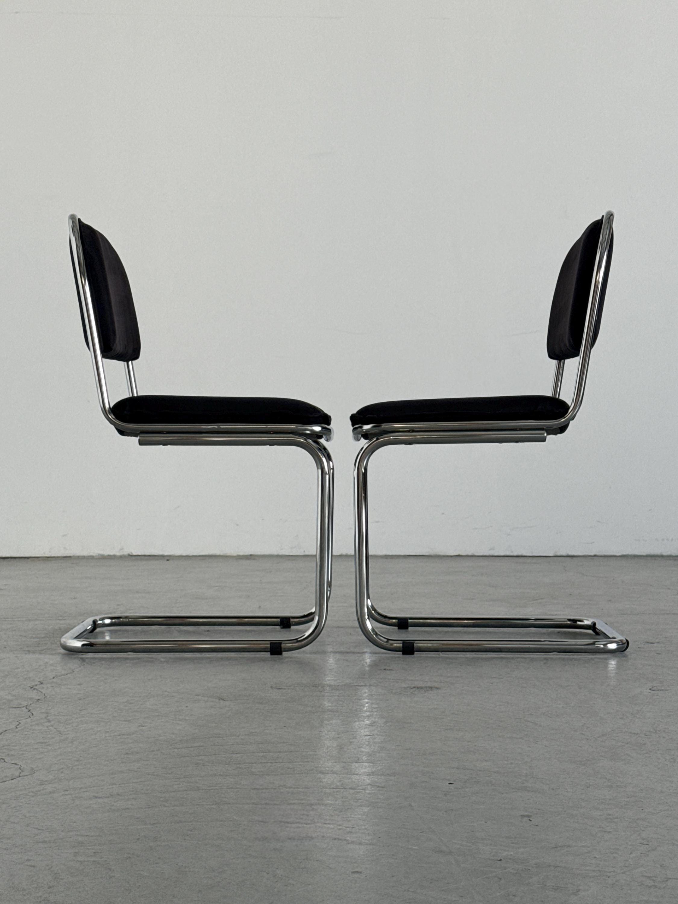 Bauhaus Design Cantilever Chairs