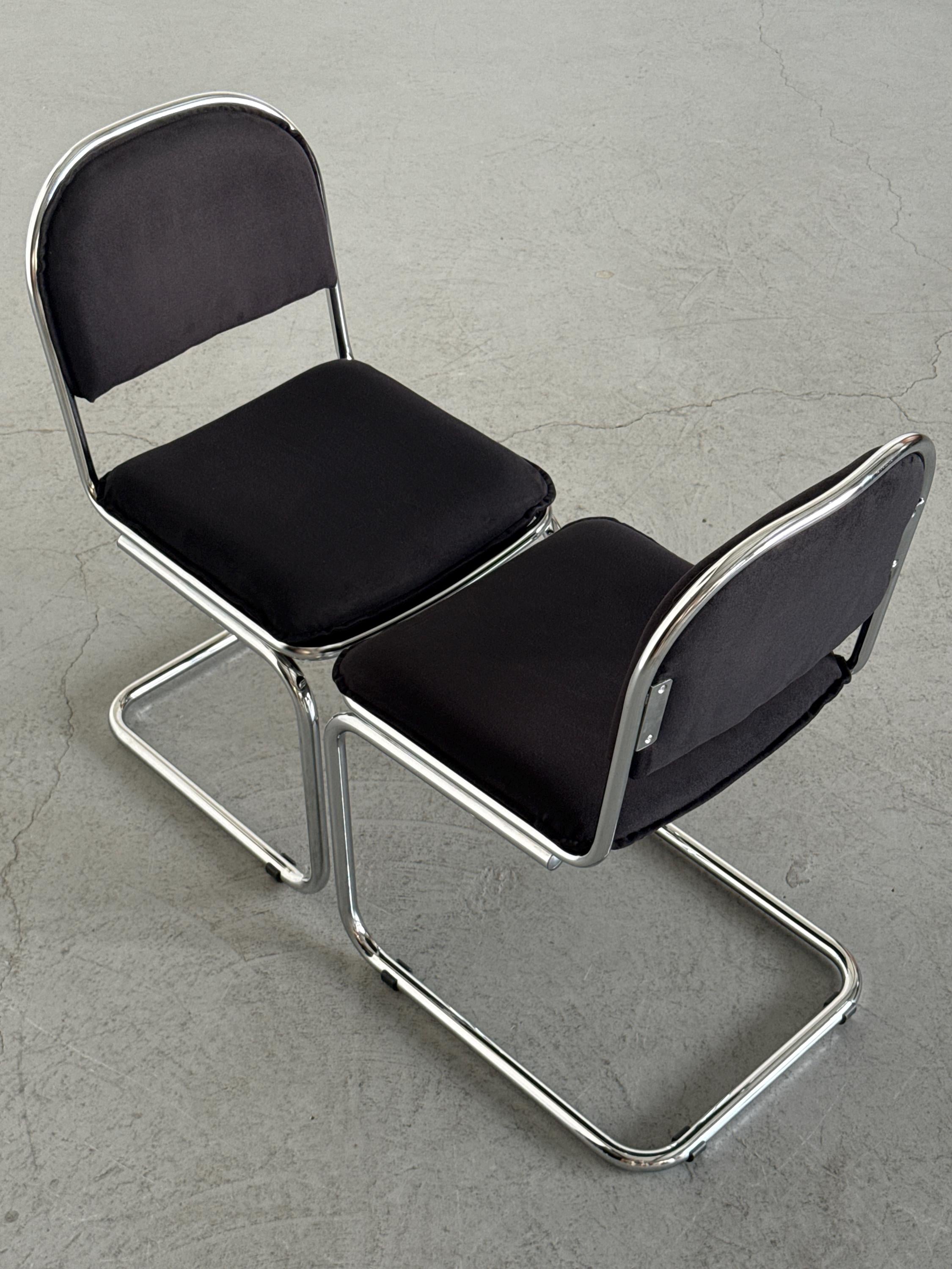 Bauhaus Design Cantilever Chairs