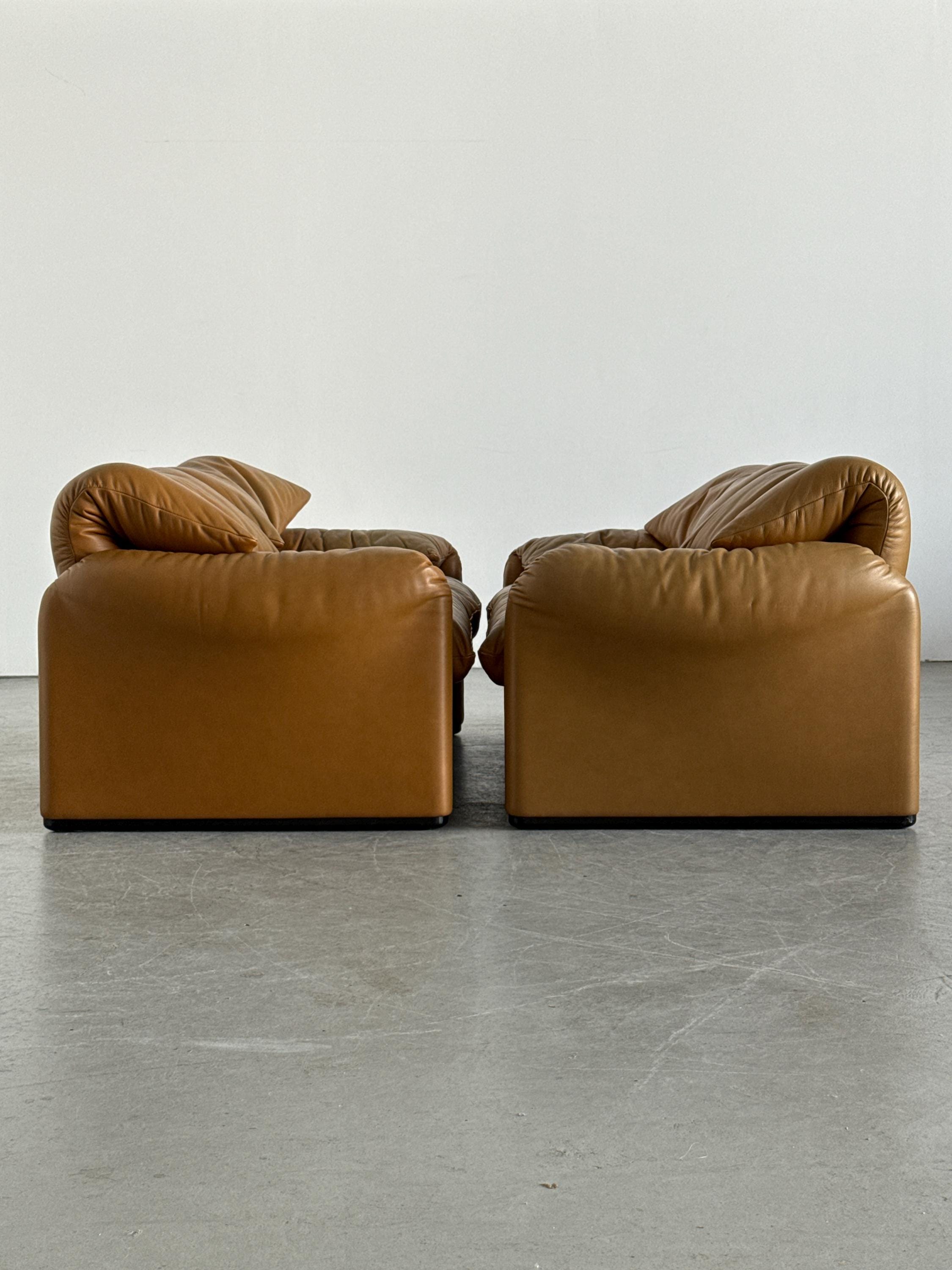 Maralunga Sofa by Vico Magistretti for Cassina