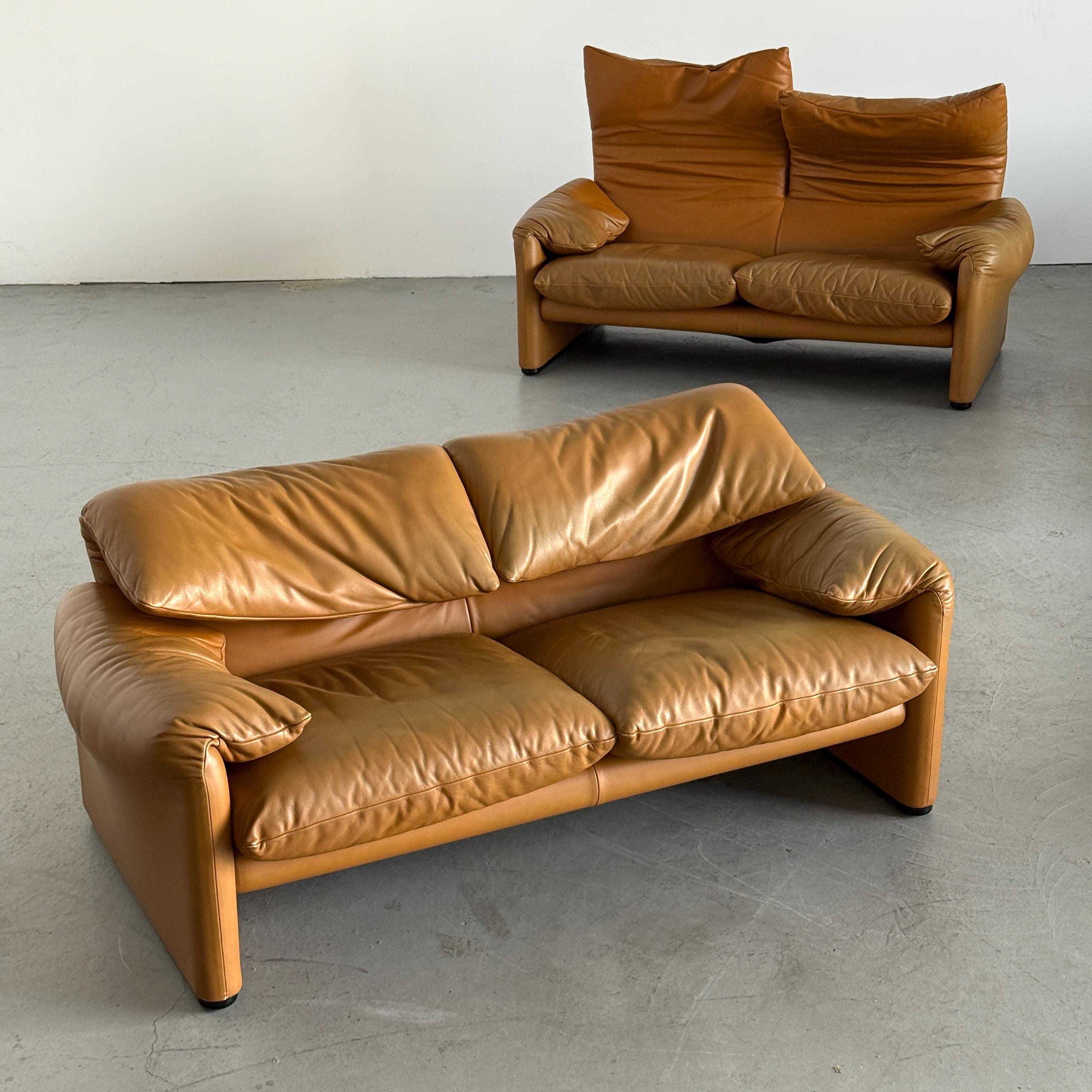 Maralunga Sofa by Vico Magistretti for Cassina
