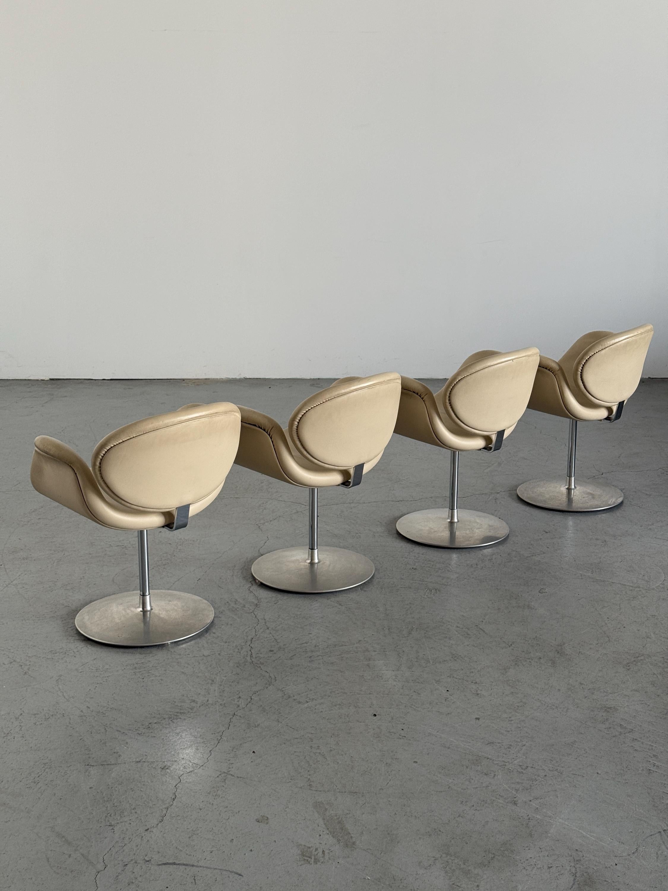 Artifort Little Tulip Armchairs F163 by Pierre Paulin