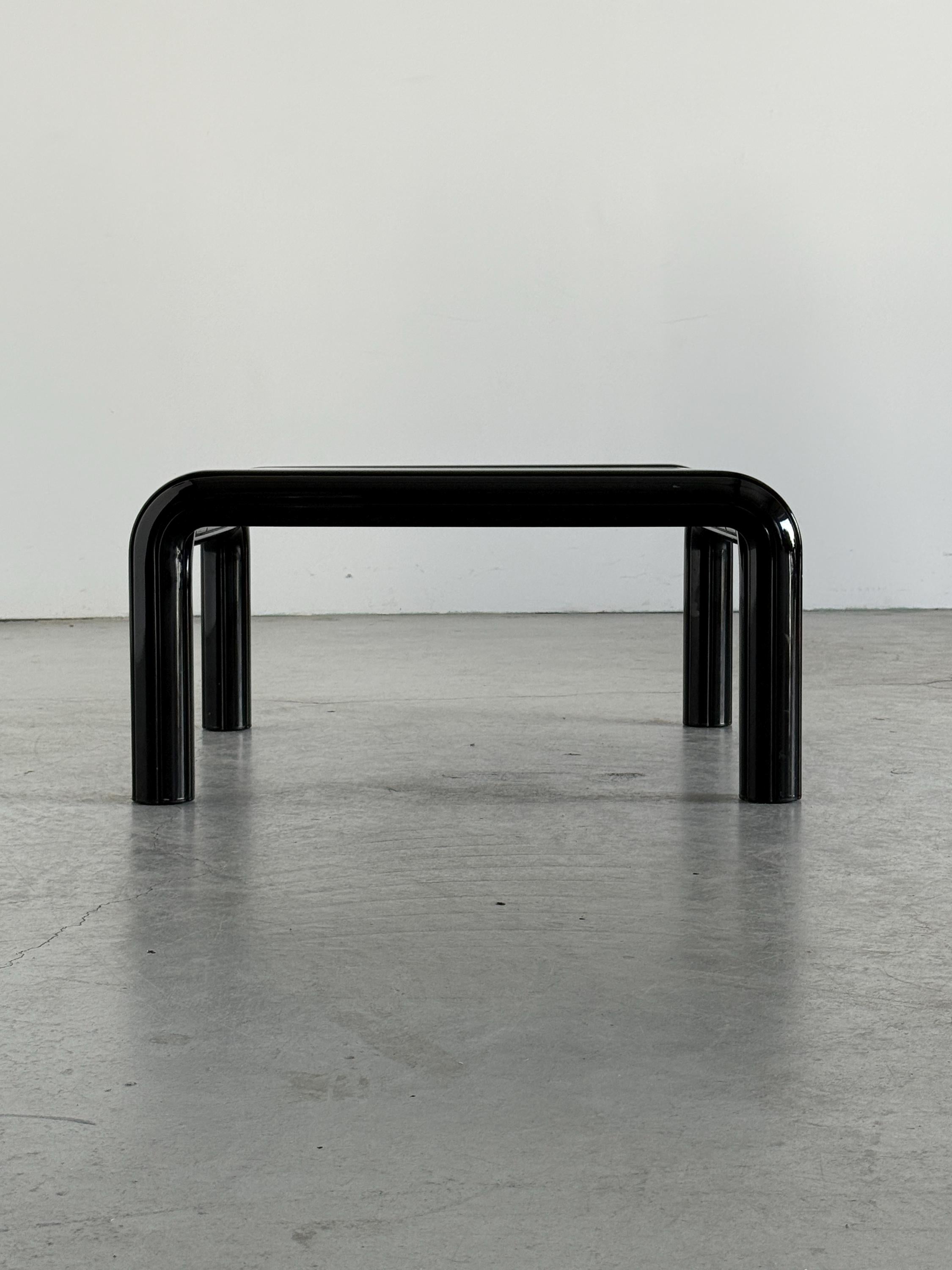Orsay Black Coffee Table by Gae Aulenti for Knoll International
